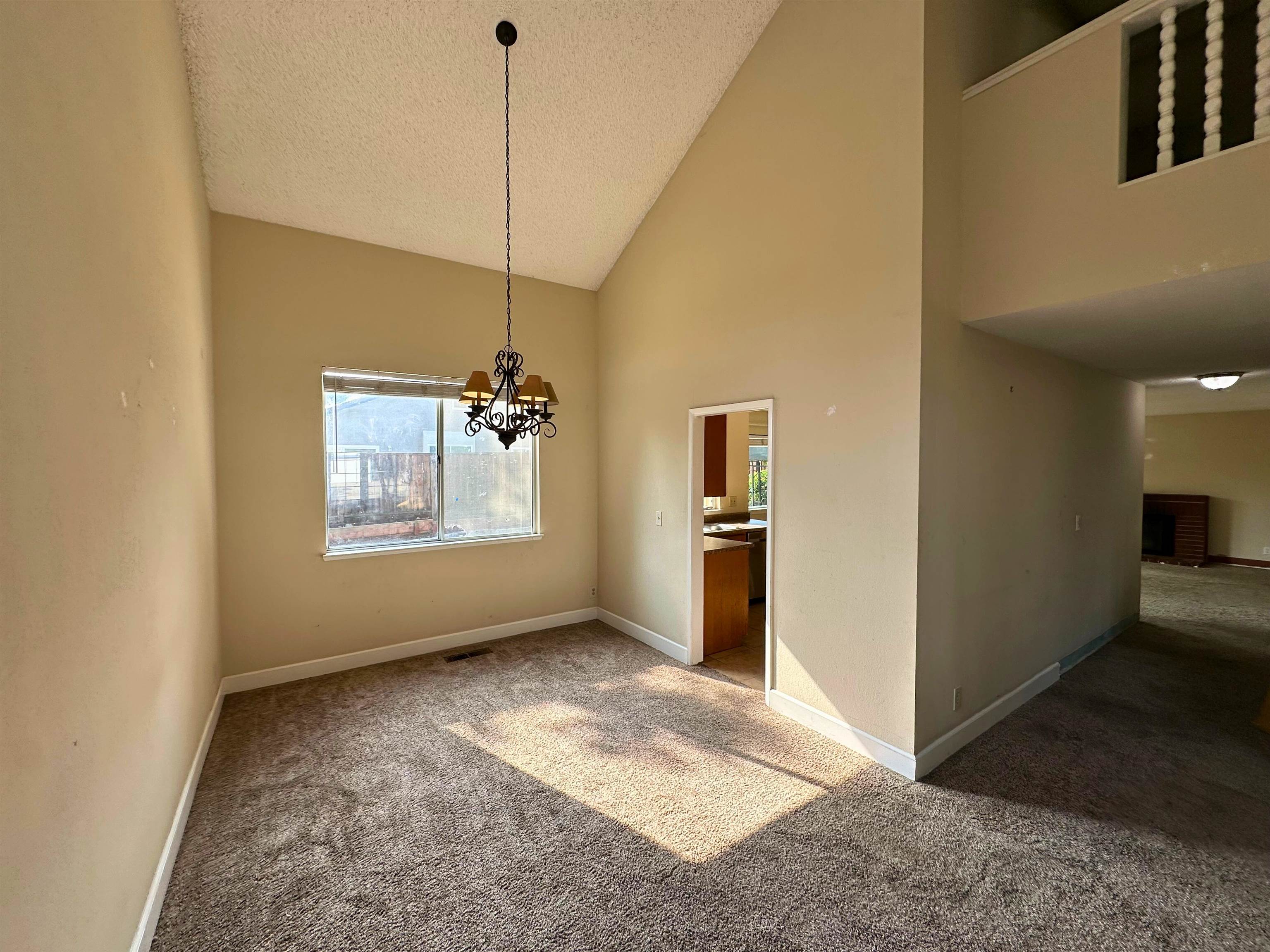 Detail Gallery Image 7 of 41 For 1180 Amanda Cir, Brentwood,  CA 94513 - 4 Beds | 2/1 Baths