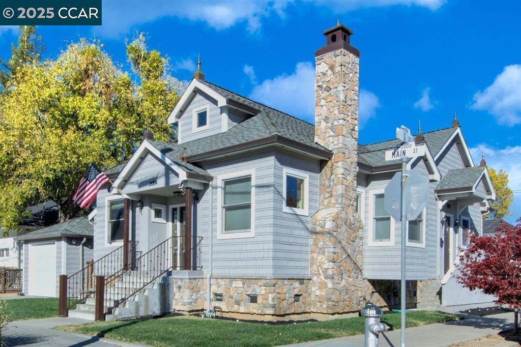 Detail Gallery Image 2 of 10 For 2004 Main Street, Napa,  CA 94559 - 1 Beds | 1 Baths