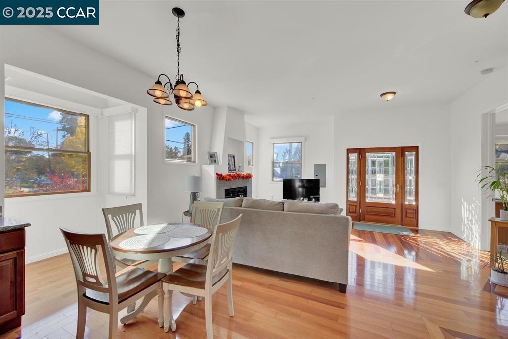 Detail Gallery Image 4 of 10 For 2004 Main Street, Napa,  CA 94559 - 1 Beds | 1 Baths