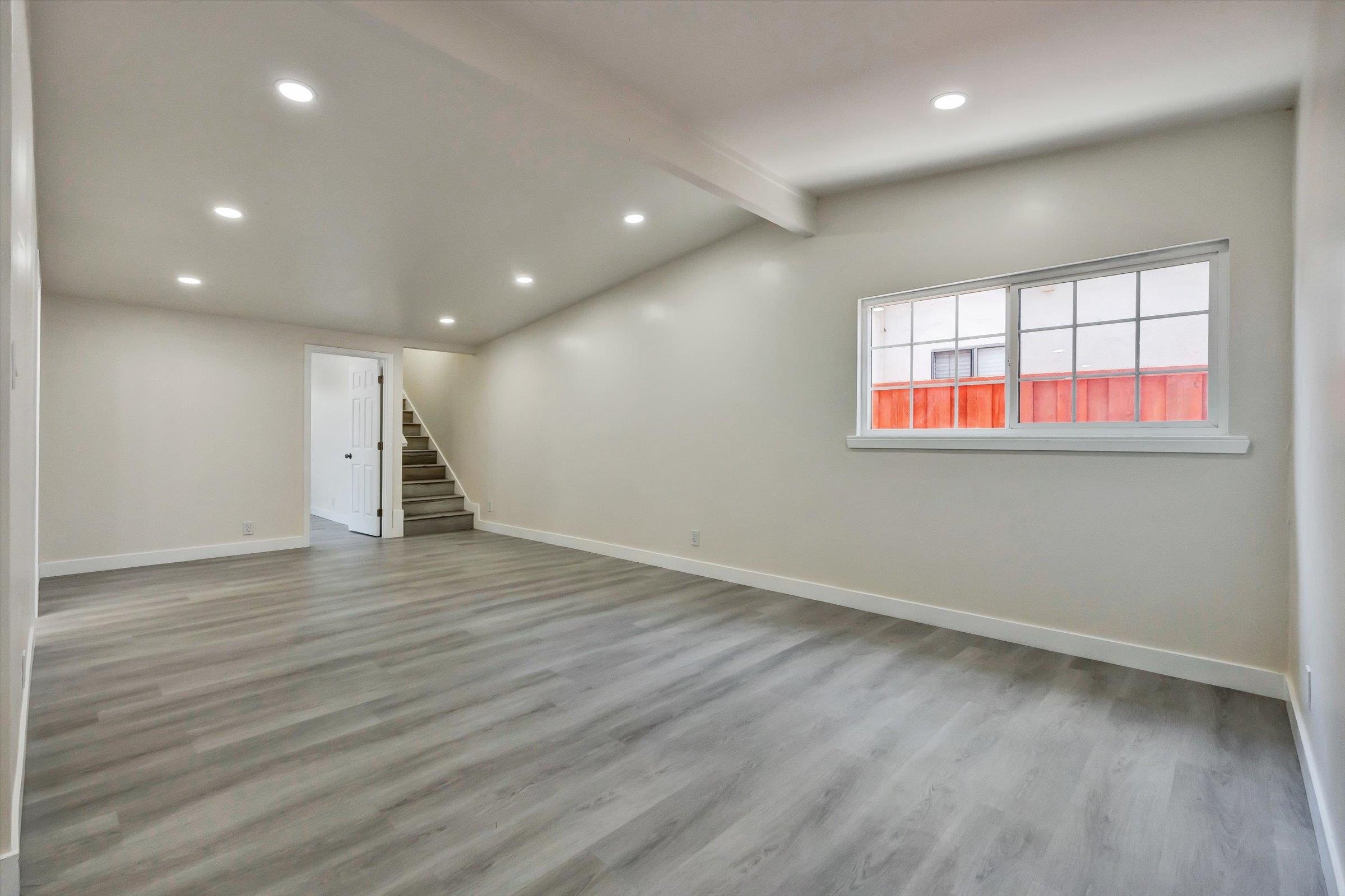 Detail Gallery Image 13 of 34 For 28315 Rochelle Ave, Hayward,  CA 94544 - 5 Beds | 3 Baths