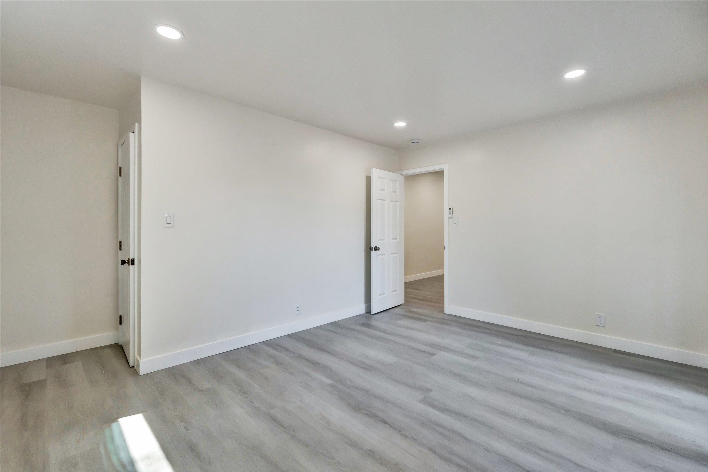 Detail Gallery Image 21 of 34 For 28315 Rochelle Ave, Hayward,  CA 94544 - 5 Beds | 3 Baths