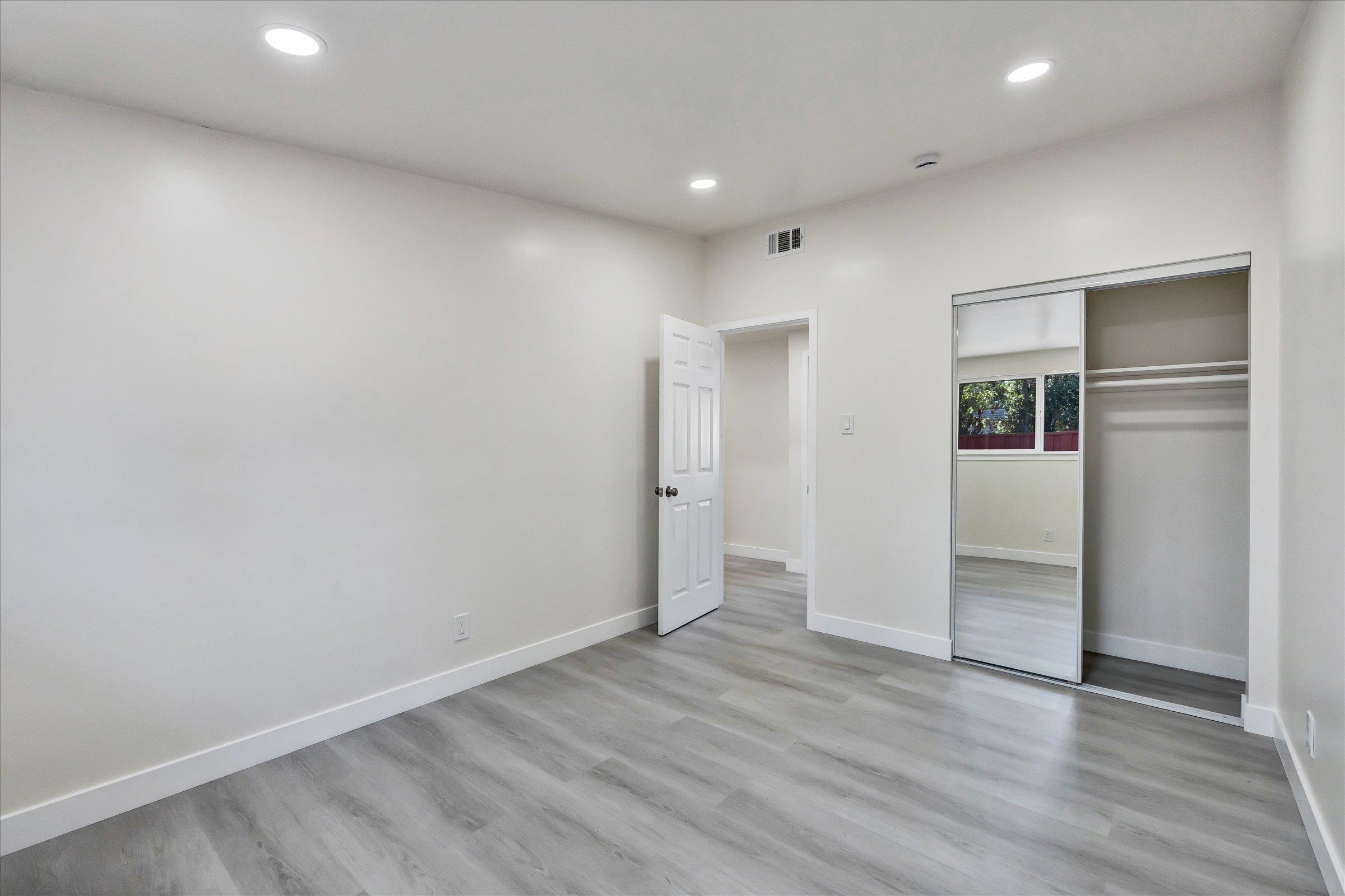 Detail Gallery Image 33 of 34 For 28315 Rochelle Ave, Hayward,  CA 94544 - 5 Beds | 3 Baths