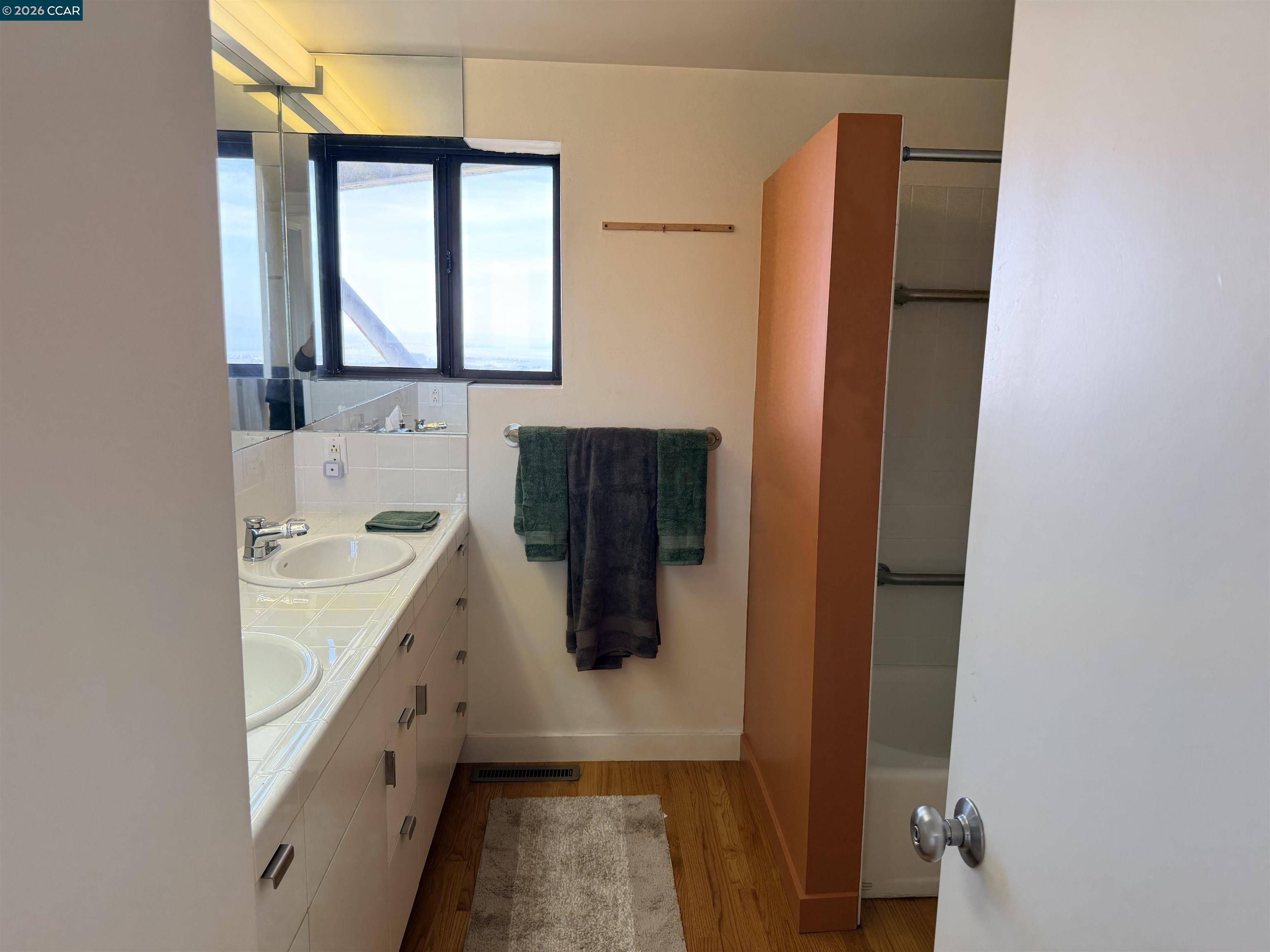 Detail Gallery Image 13 of 21 For , Berkeley,  CA 94705 - 3 Beds | 3 Baths