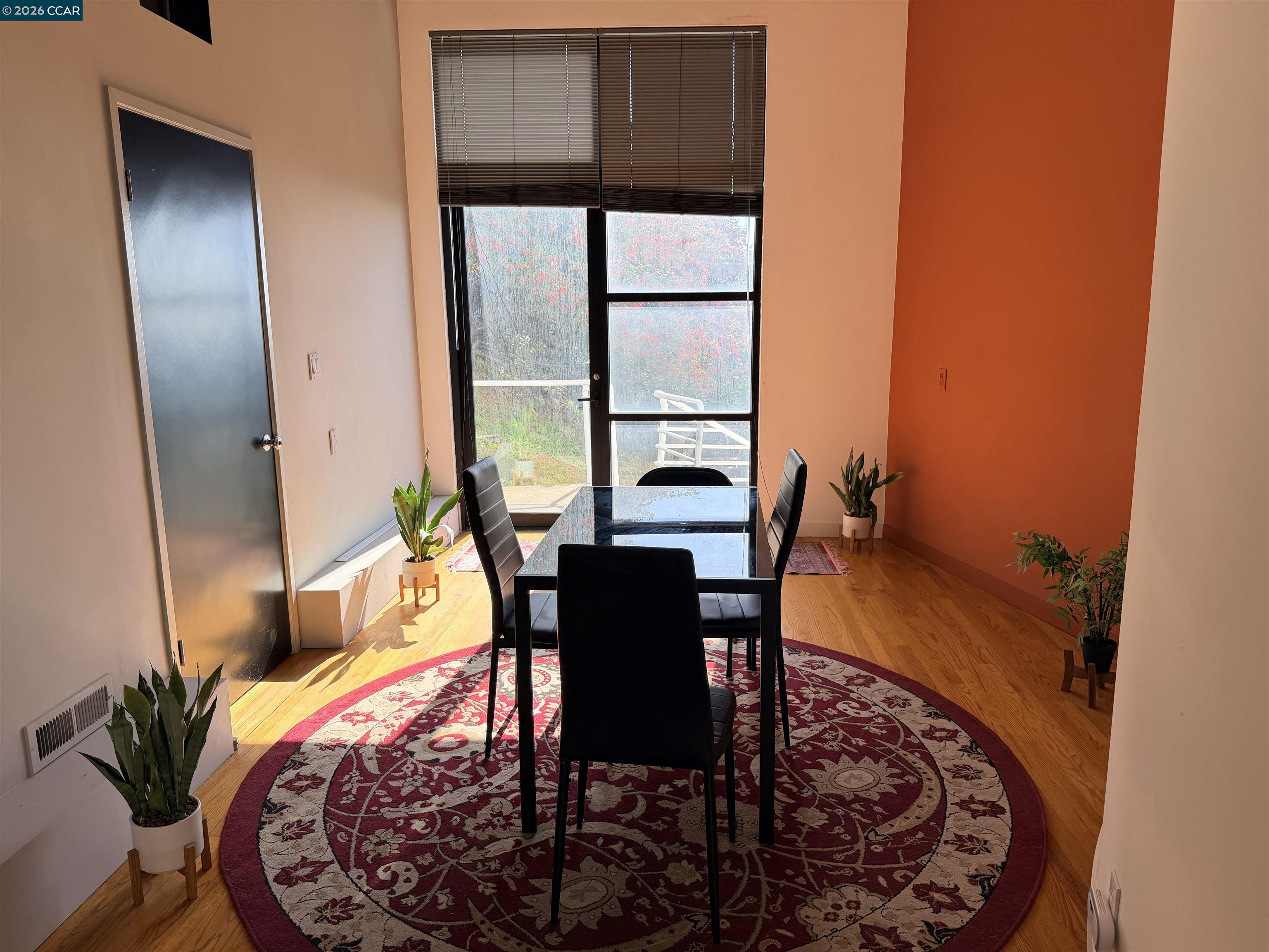 Detail Gallery Image 19 of 21 For , Berkeley,  CA 94705 - 3 Beds | 3 Baths