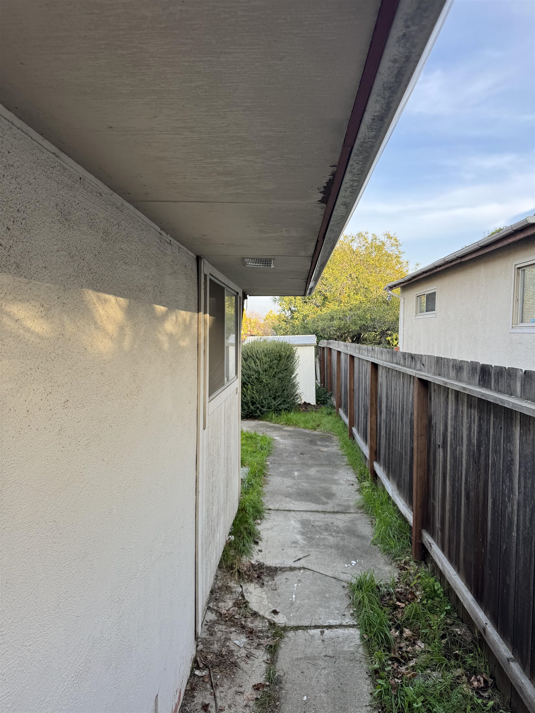 Detail Gallery Image 5 of 48 For 113 Loftus Road, Bay Point,  CA 94565 - 3 Beds | 2 Baths