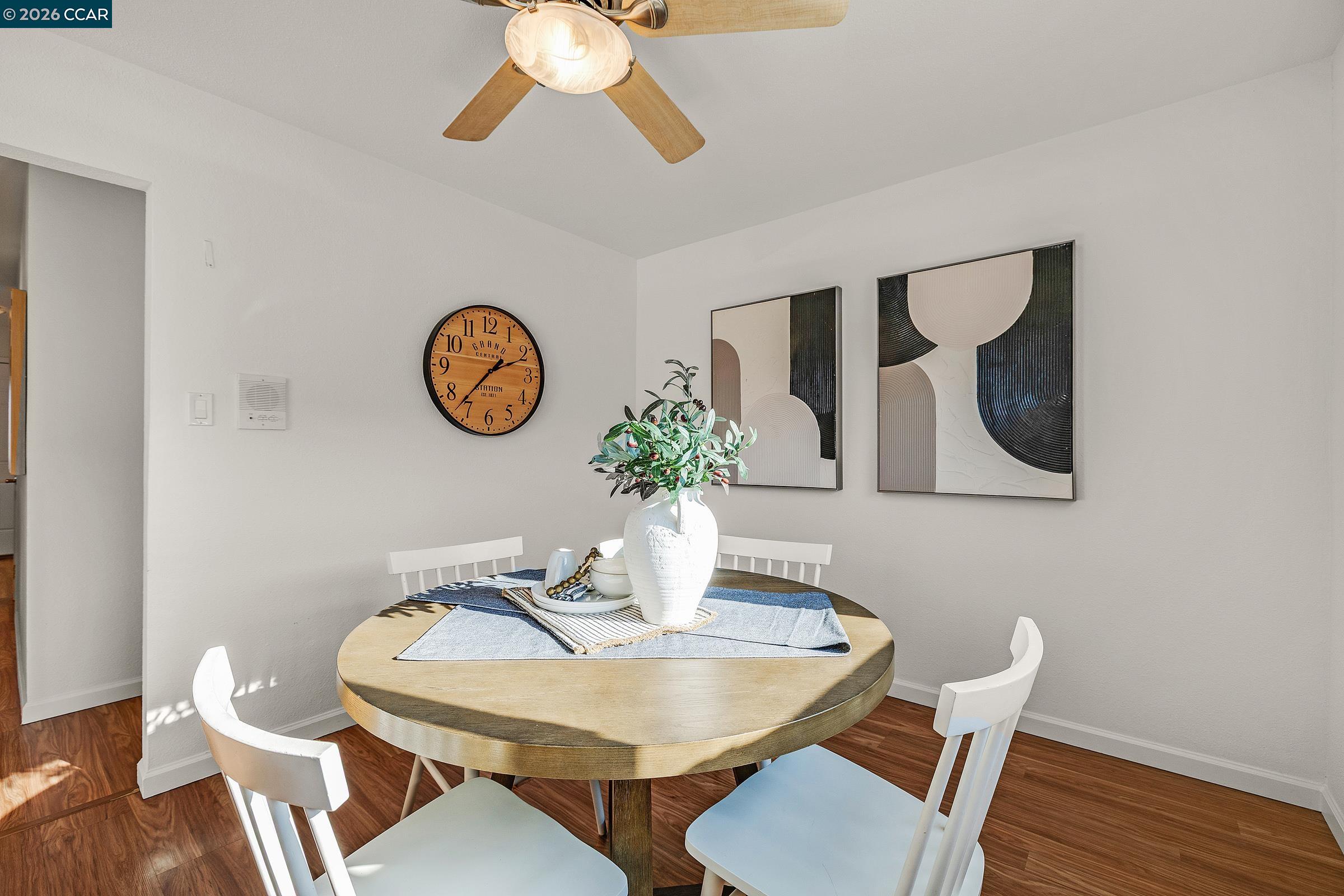 Detail Gallery Image 8 of 38 For 9597 Davona Dr, San Ramon,  CA 94583 - 4 Beds | 2/1 Baths