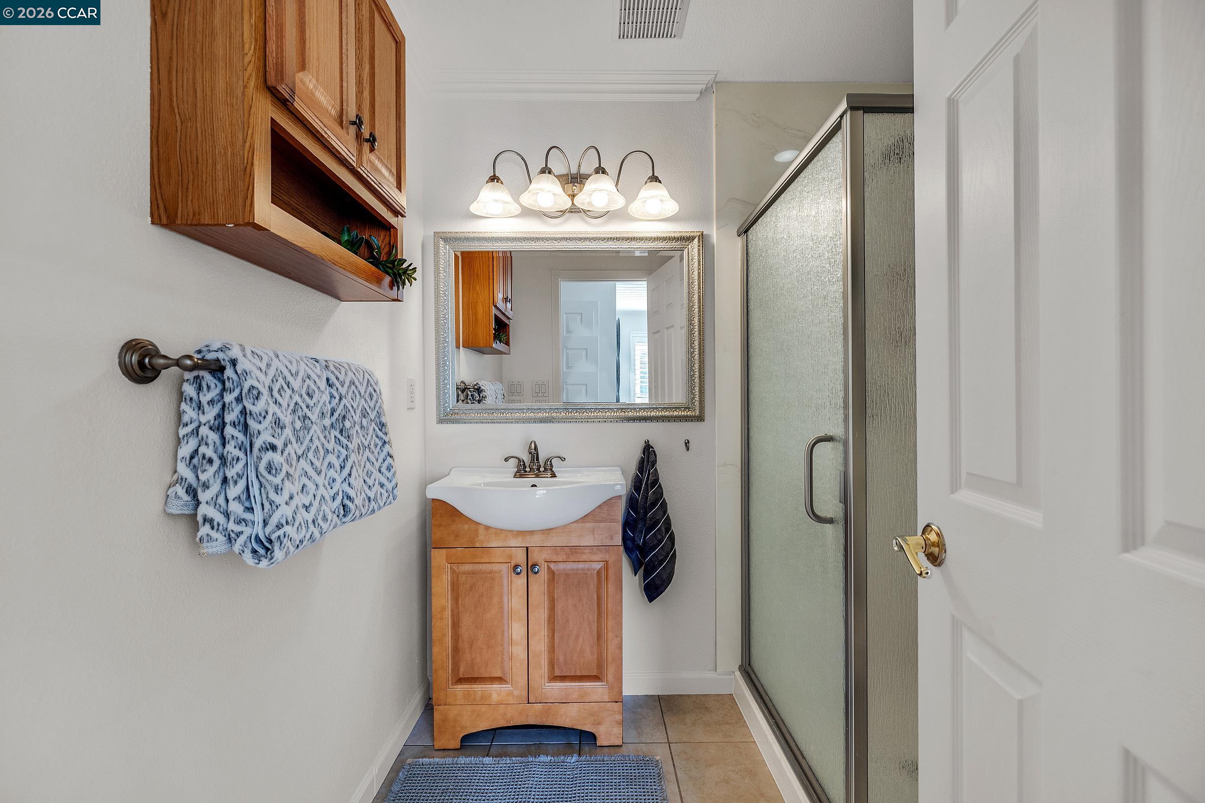 Detail Gallery Image 13 of 38 For 9597 Davona Dr, San Ramon,  CA 94583 - 4 Beds | 2/1 Baths