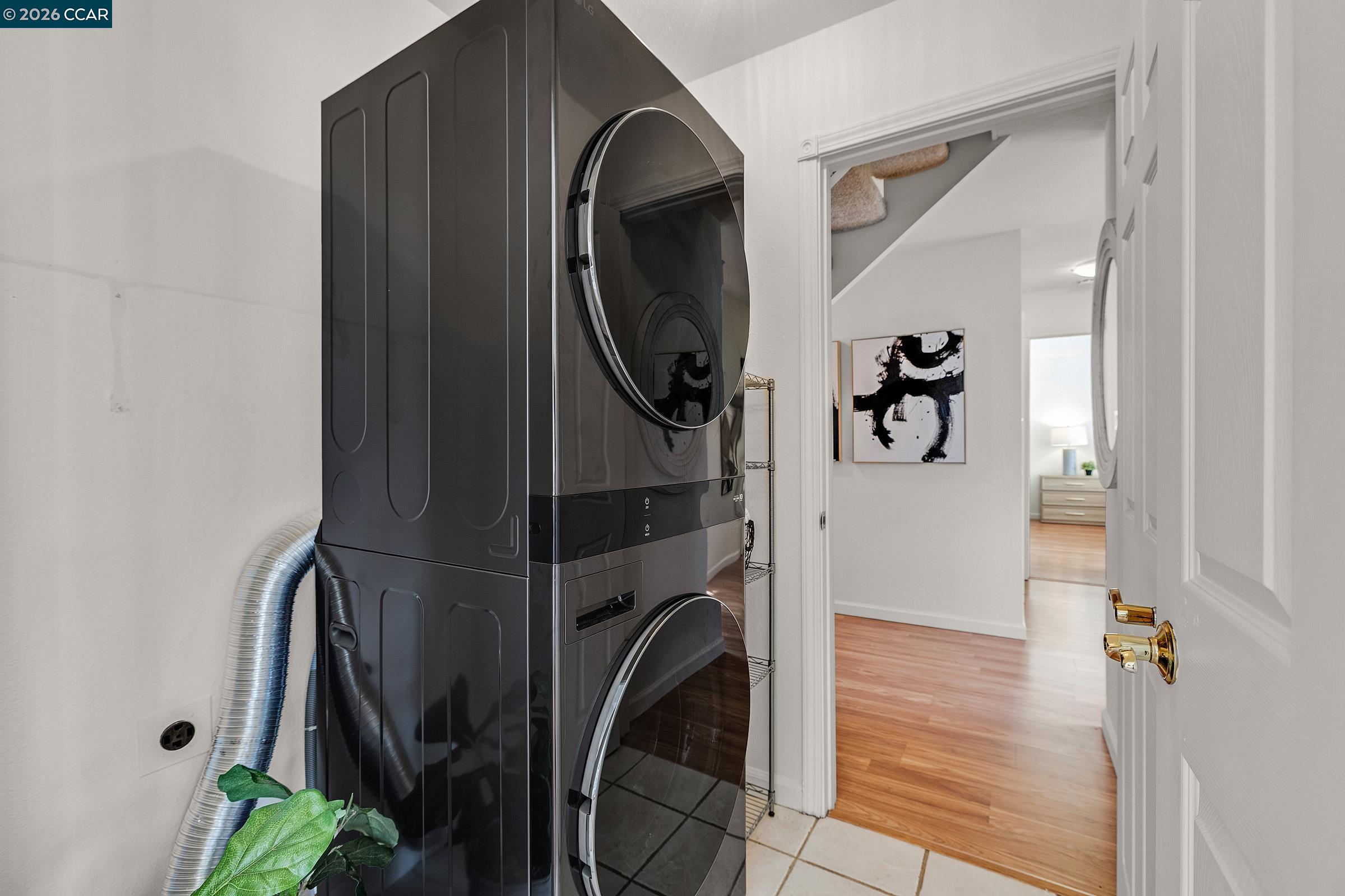 Detail Gallery Image 17 of 38 For 9597 Davona Dr, San Ramon,  CA 94583 - 4 Beds | 2/1 Baths