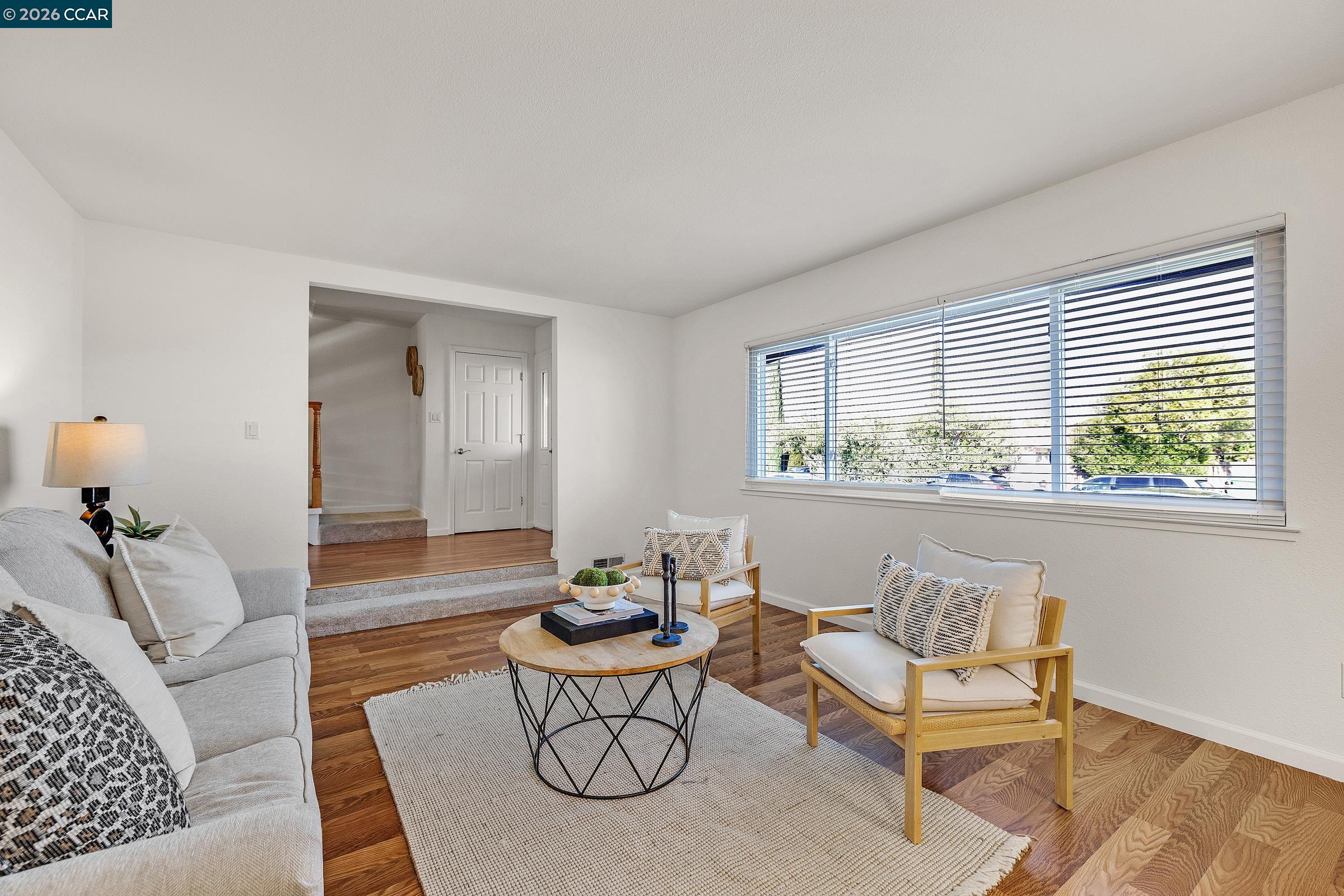 Detail Gallery Image 2 of 38 For 9597 Davona Dr, San Ramon,  CA 94583 - 4 Beds | 2/1 Baths