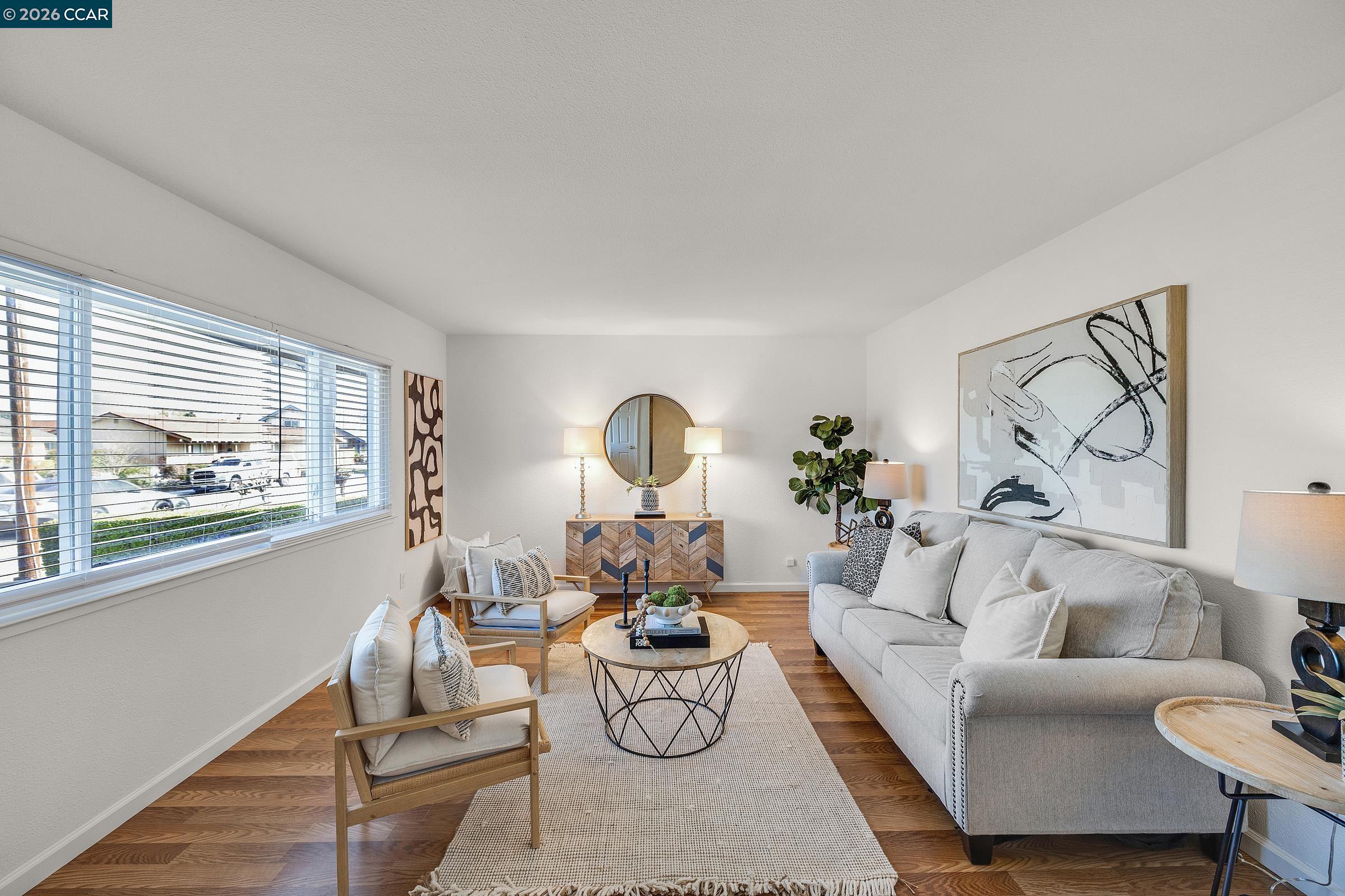 Detail Gallery Image 3 of 38 For 9597 Davona Dr, San Ramon,  CA 94583 - 4 Beds | 2/1 Baths