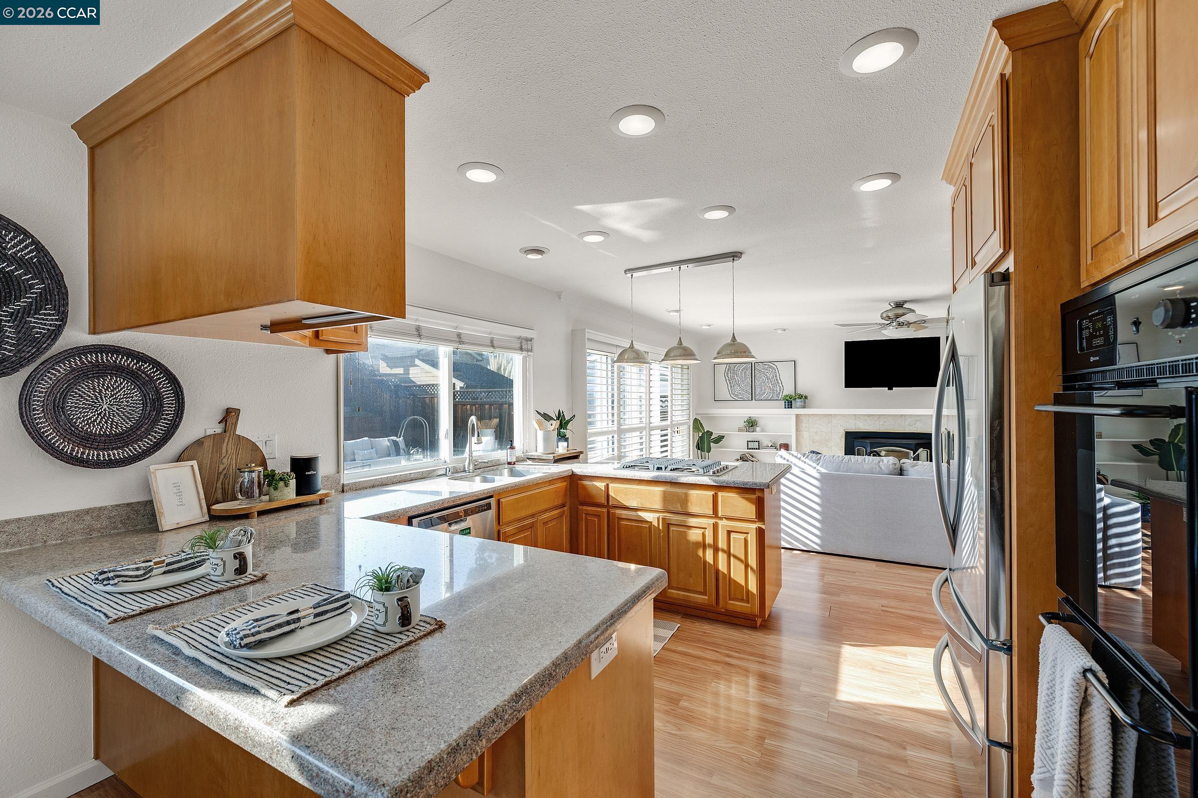 Detail Gallery Image 6 of 38 For 9597 Davona Dr, San Ramon,  CA 94583 - 4 Beds | 2/1 Baths