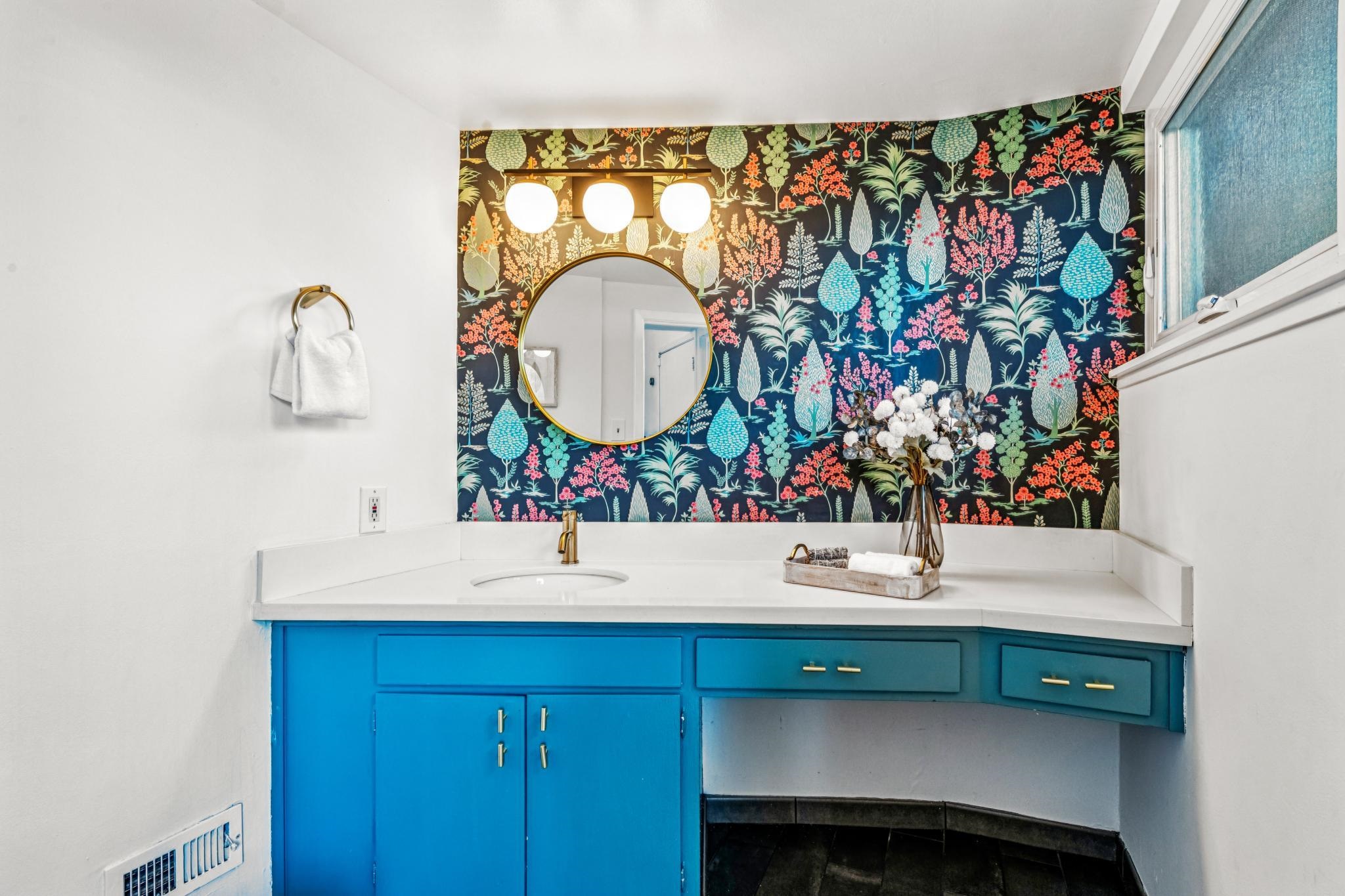 Detail Gallery Image 13 of 35 For 935 Grizzly Peak Blvd, Berkeley,  CA 94708 - 4 Beds | 2/1 Baths