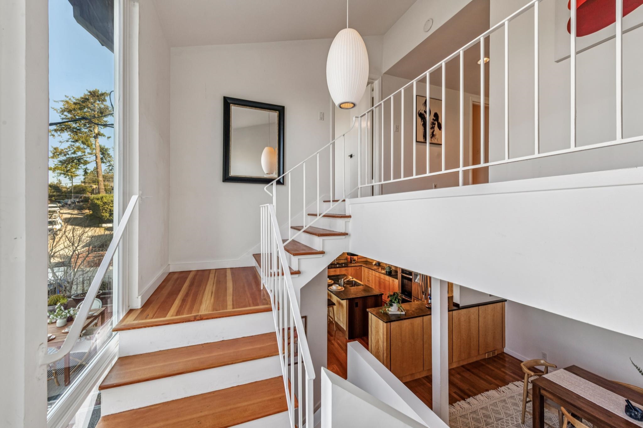 Detail Gallery Image 16 of 35 For 935 Grizzly Peak Blvd, Berkeley,  CA 94708 - 4 Beds | 2/1 Baths