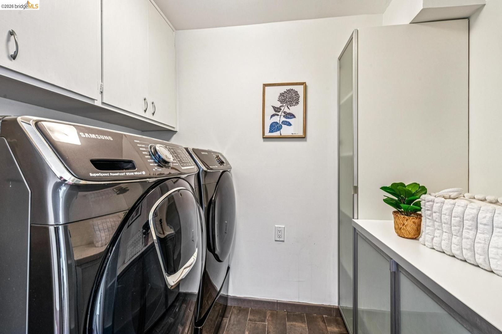 Detail Gallery Image 18 of 20 For 935 Grizzly Peak Blvd, Berkeley,  CA 94708 - 4 Beds | 2/1 Baths