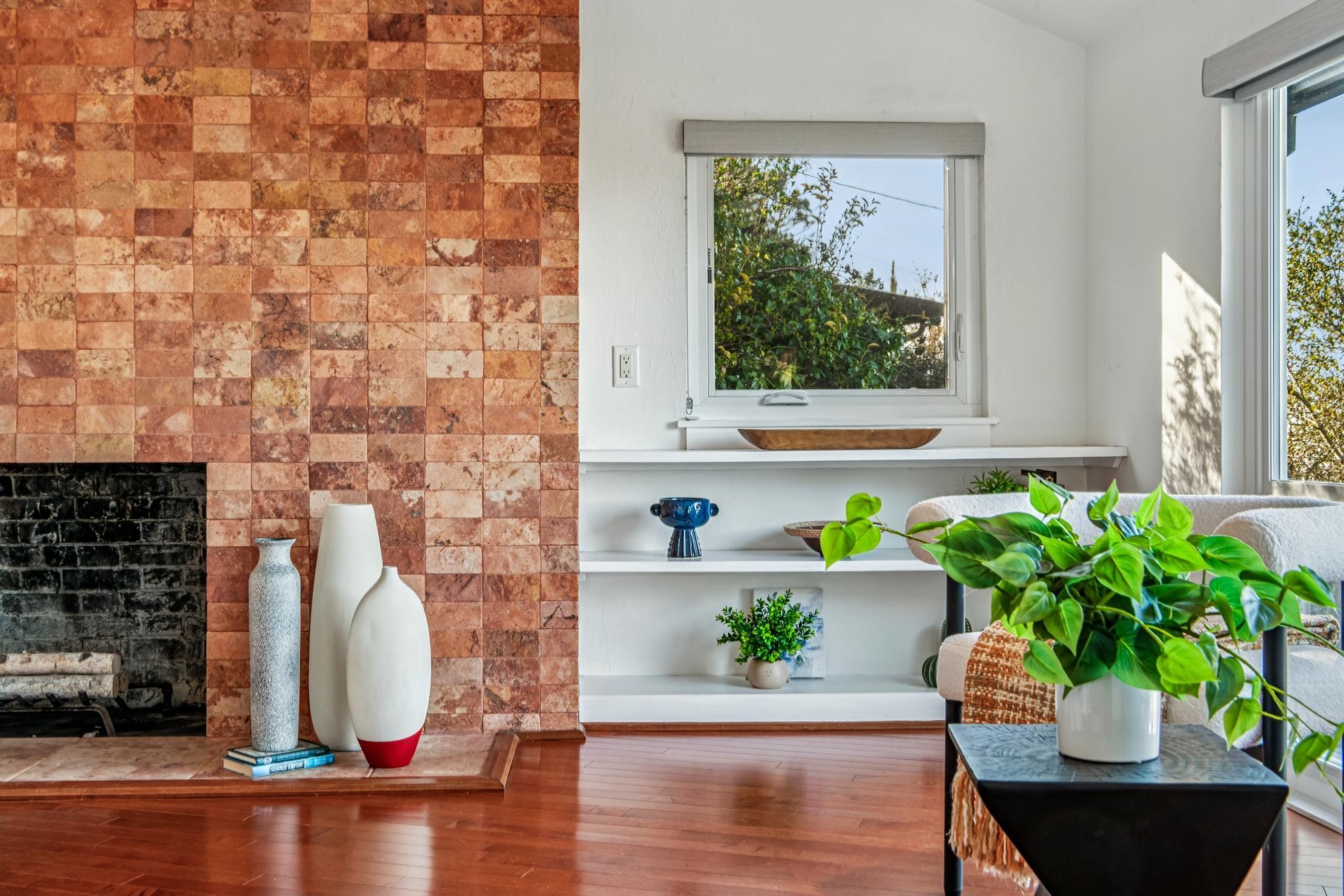 Detail Gallery Image 23 of 35 For 935 Grizzly Peak Blvd, Berkeley,  CA 94708 - 4 Beds | 2/1 Baths