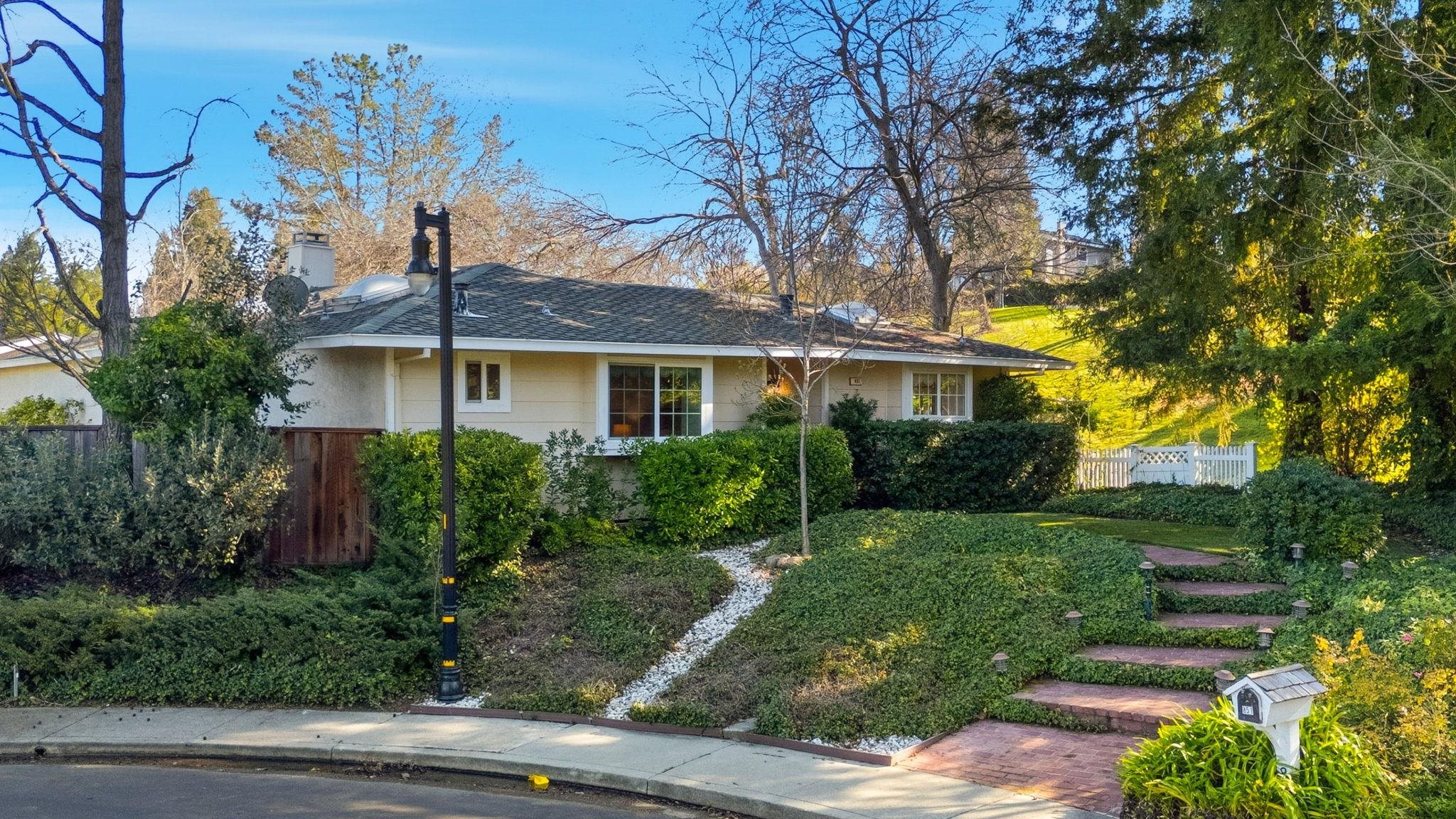 Detail Gallery Image 32 of 40 For 851 Luz Ct, Danville,  CA 94526 - 3 Beds | 2 Baths