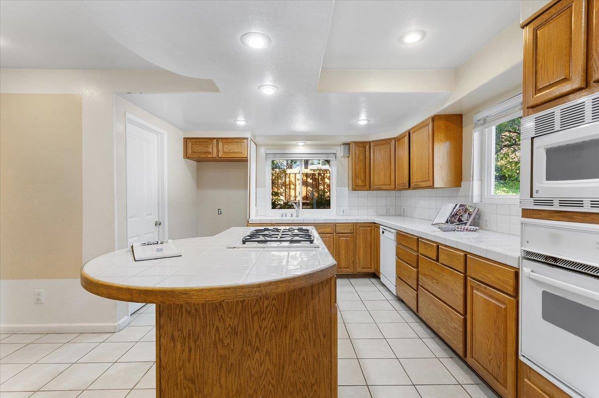 Photo #10: 41123007 Listing: Photo #10