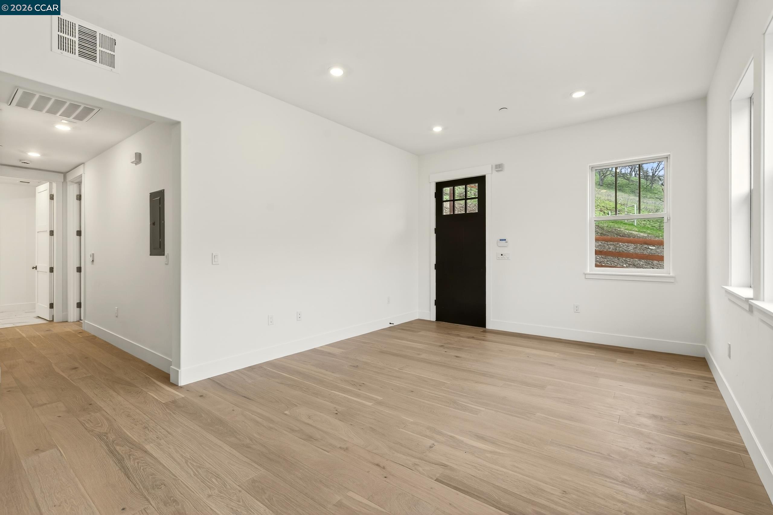 Detail Gallery Image 19 of 30 For 100 Tobiano Court, Danville,  CA 94506 - 4 Beds | 4/2 Baths