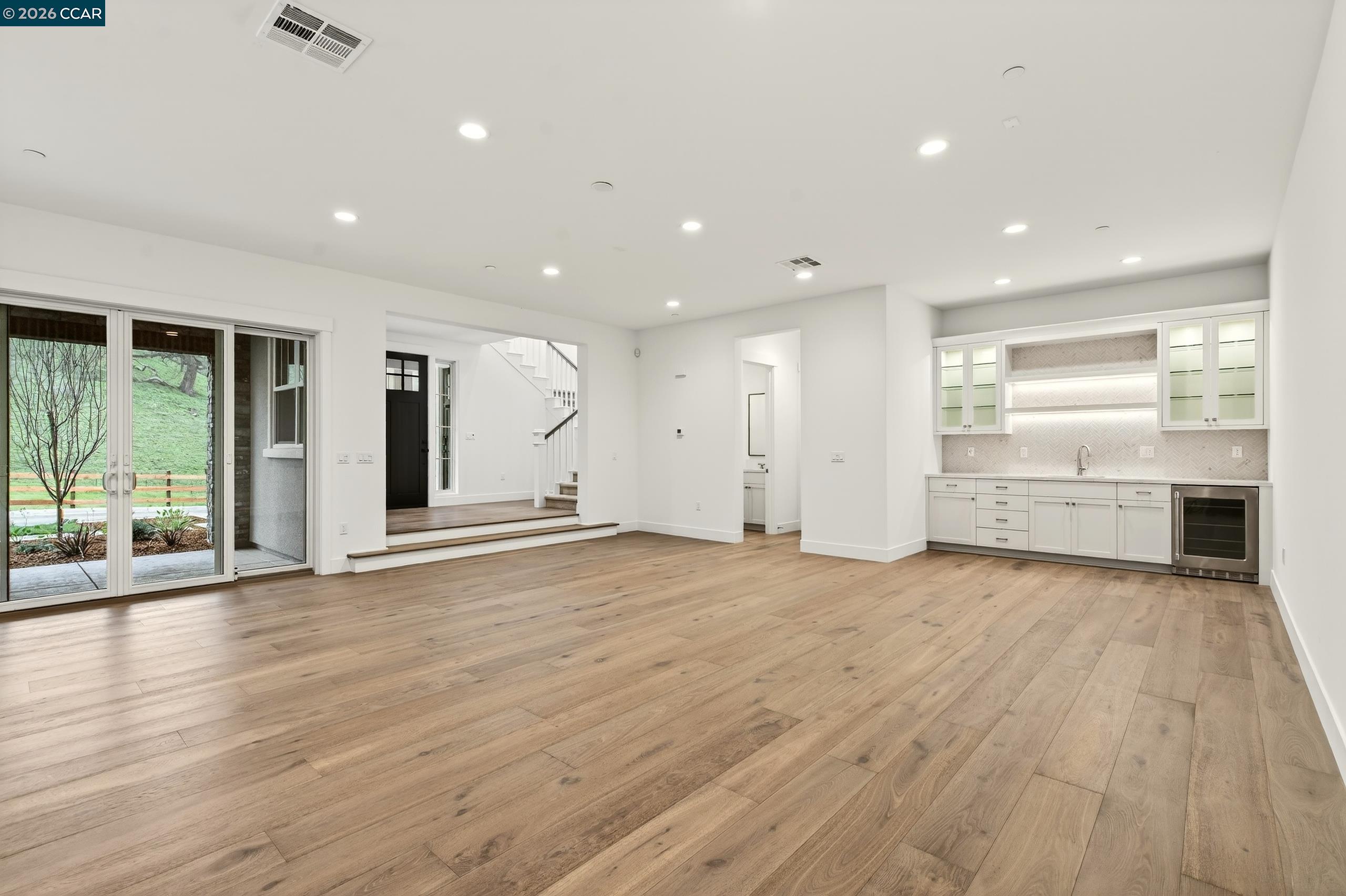 Detail Gallery Image 4 of 30 For 100 Tobiano Court, Danville,  CA 94506 - 4 Beds | 4/2 Baths