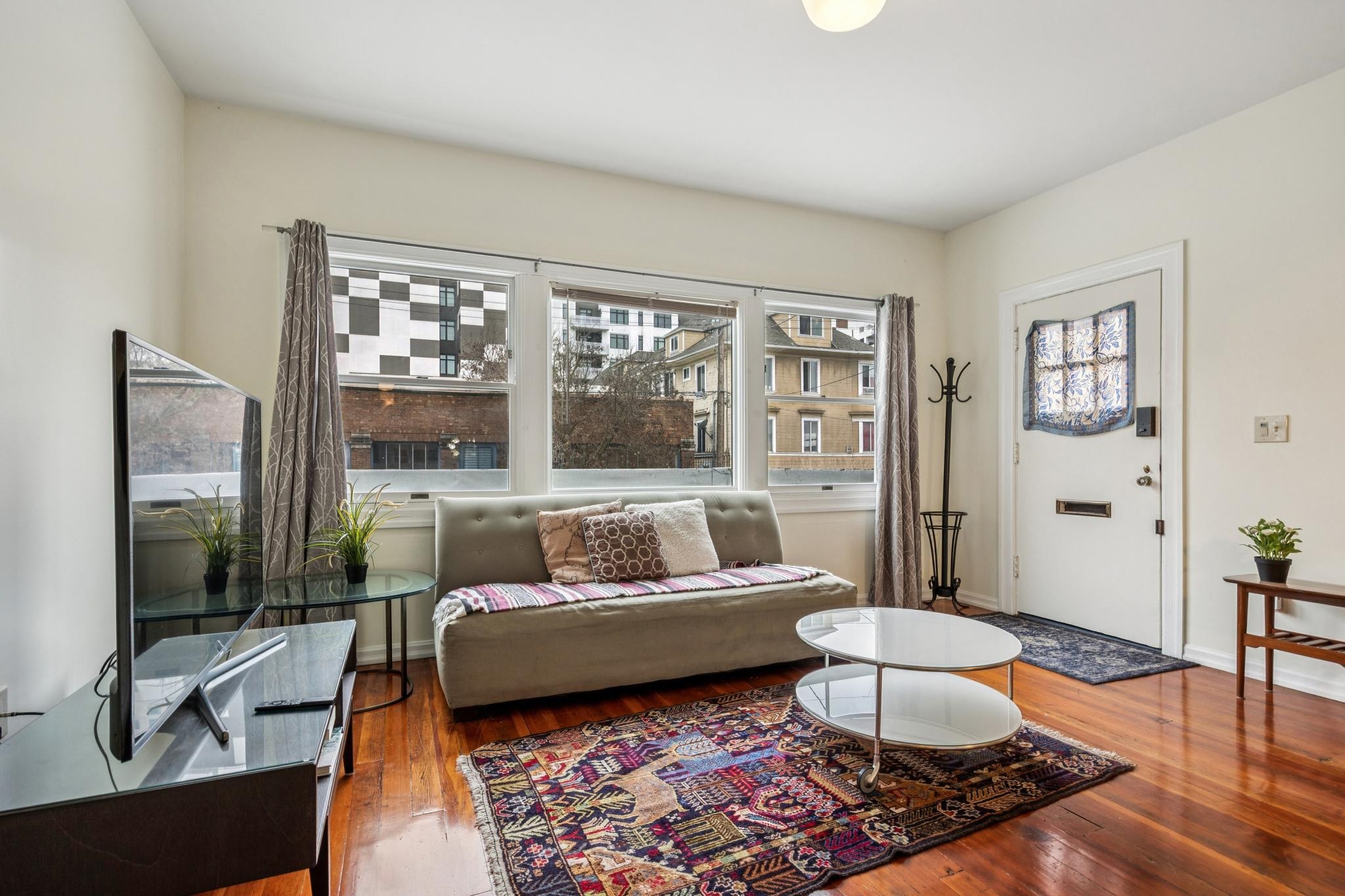 Detail Gallery Image 24 of 48 For 356-360 24th St, Oakland,  CA 94612 - – Beds | – Baths