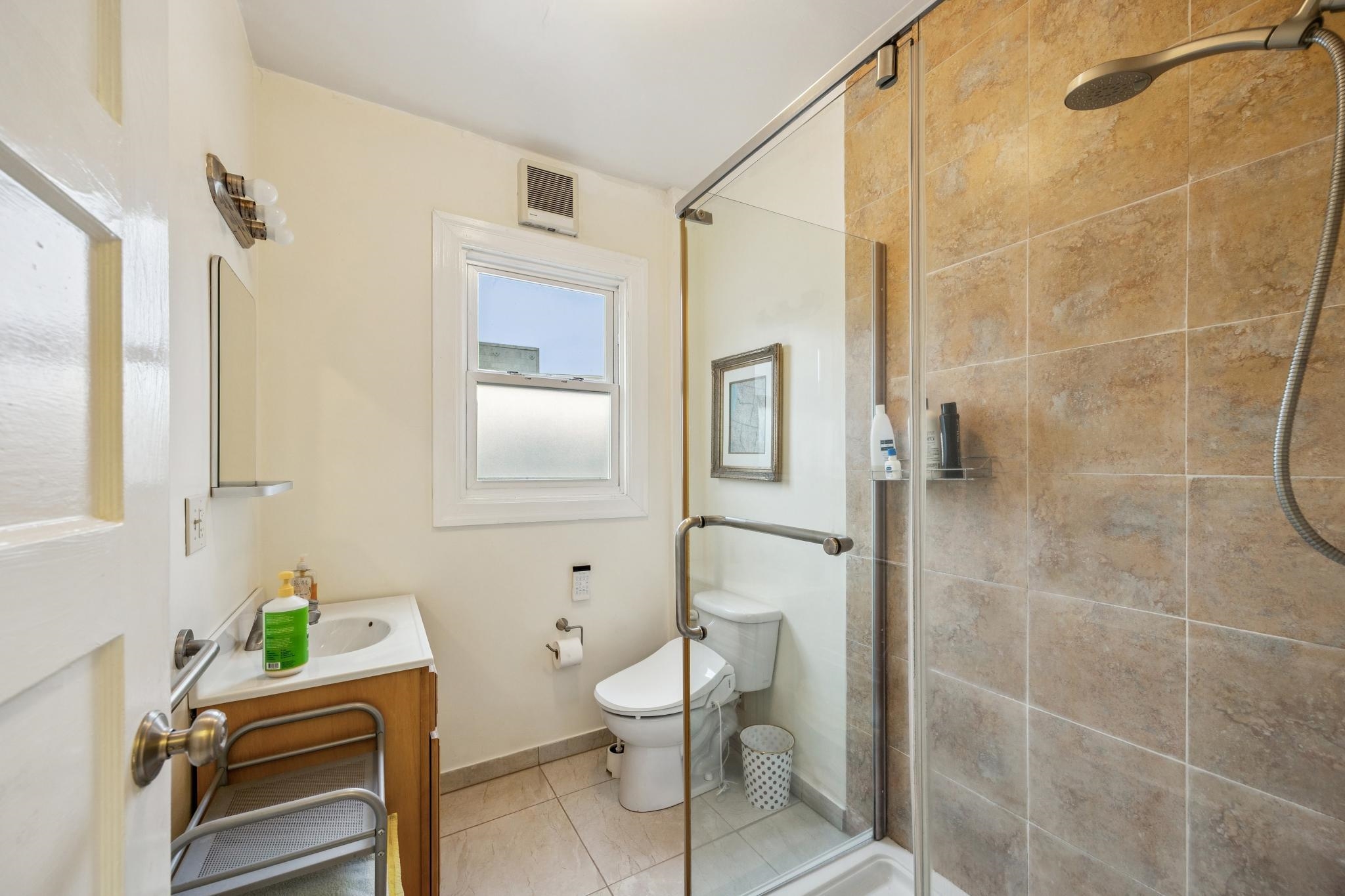 Detail Gallery Image 32 of 48 For 356-360 24th St, Oakland,  CA 94612 - – Beds | – Baths