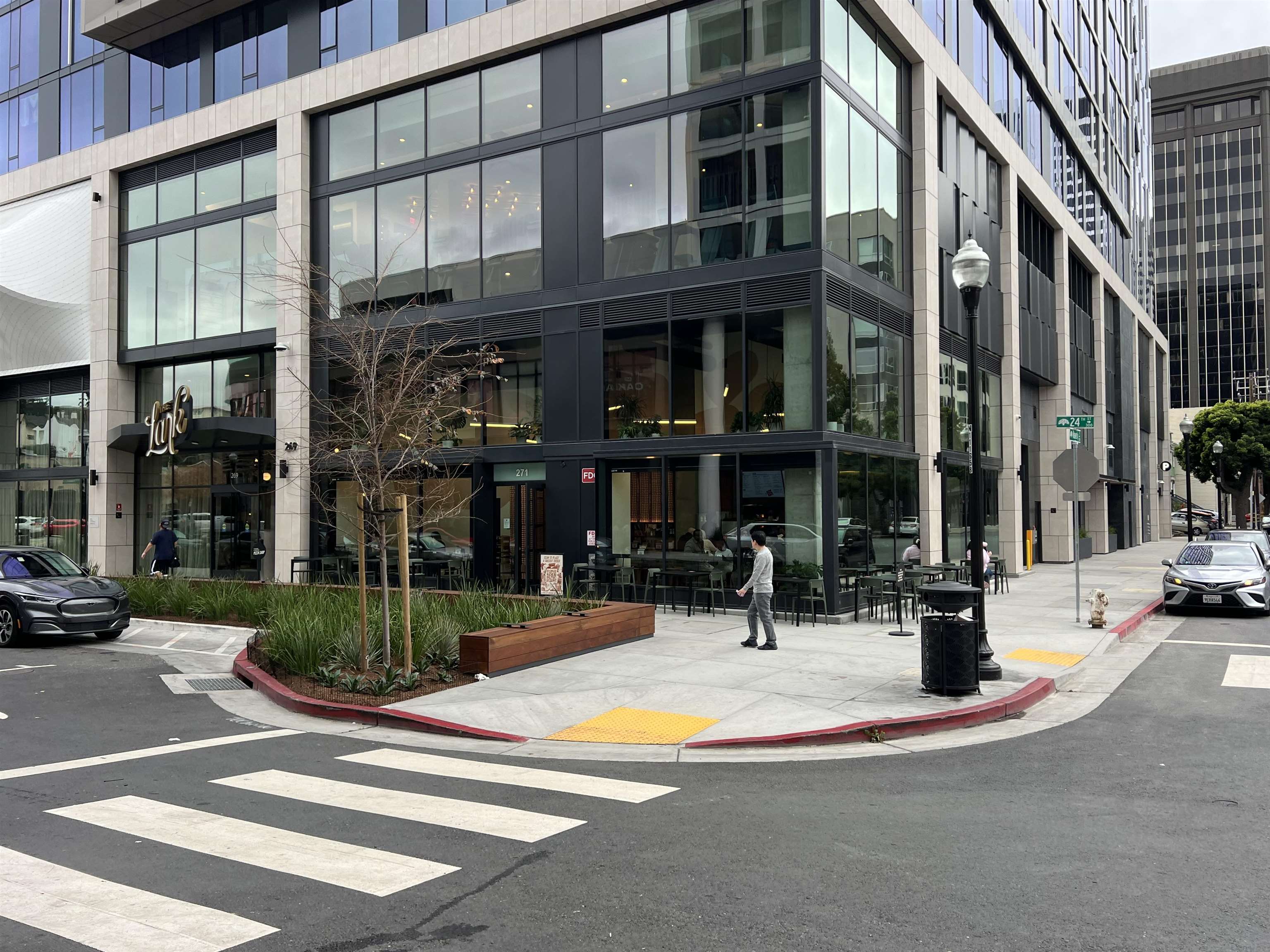 Detail Gallery Image 47 of 48 For 356-360 24th St, Oakland,  CA 94612 - – Beds | – Baths