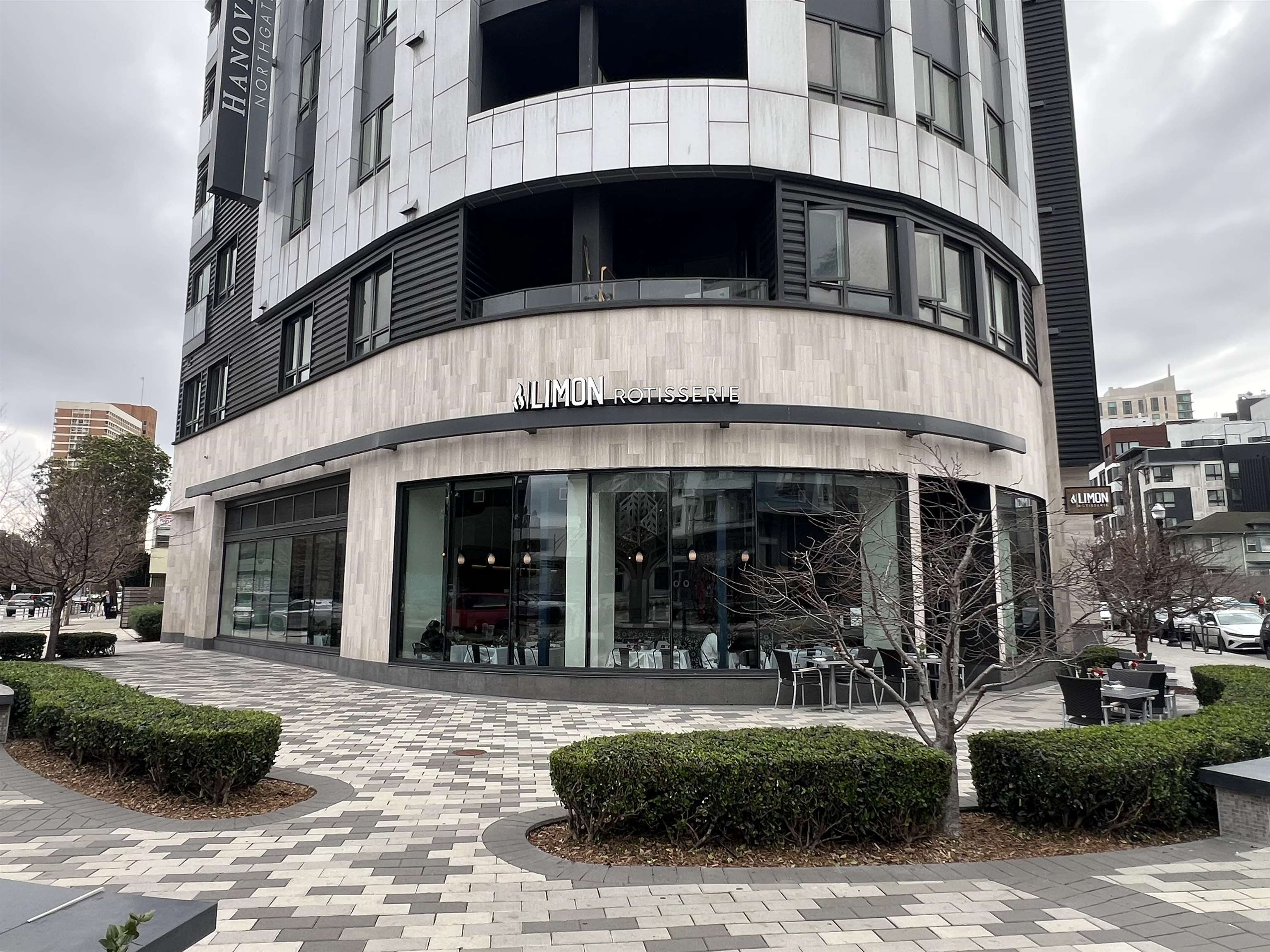 Detail Gallery Image 2 of 5 For 2409 Valdez St, Oakland,  CA 94612 - – Beds | – Baths