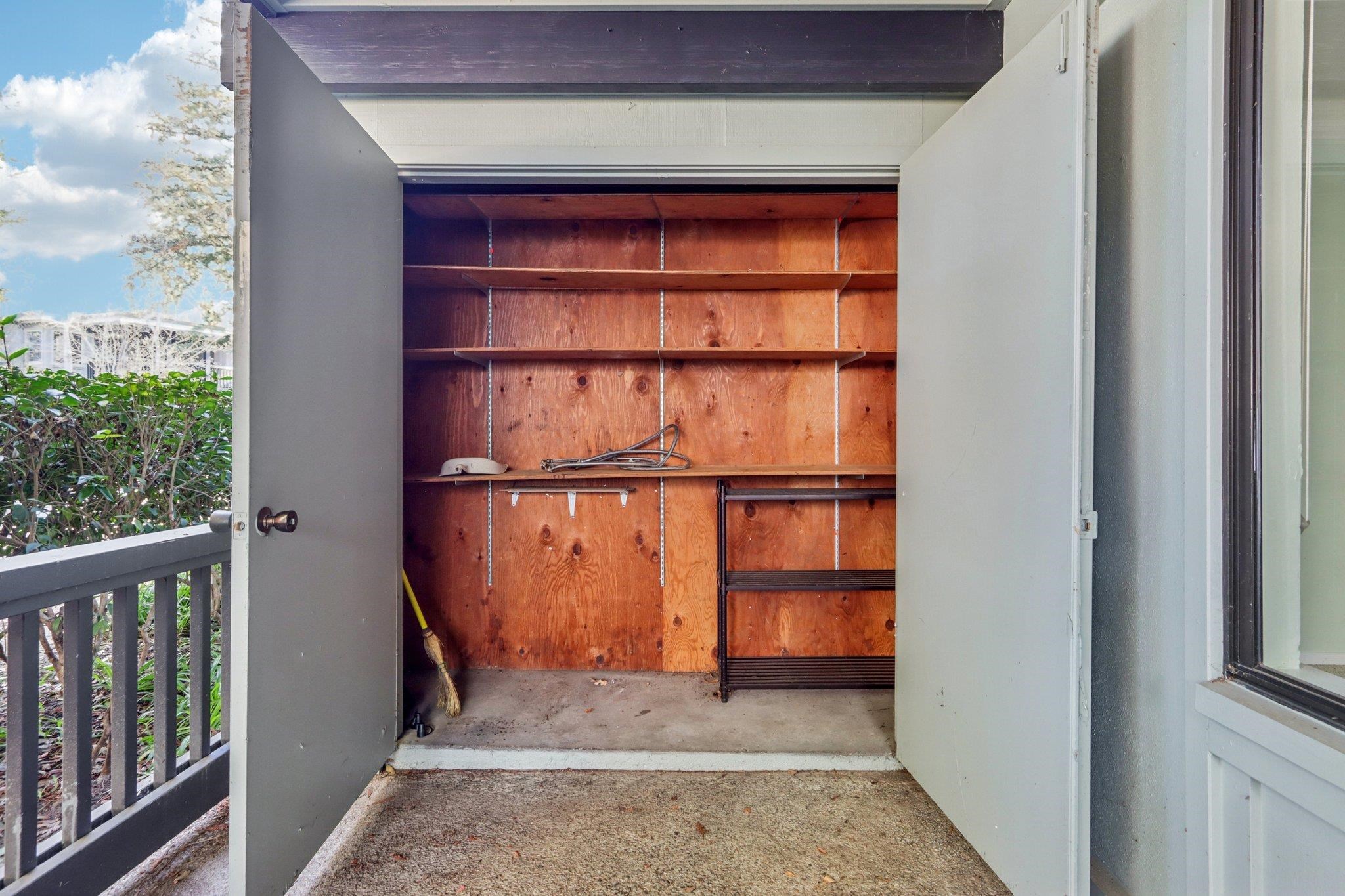 Detail Gallery Image 21 of 25 For 165 Rubicon Cir, Danville,  CA 94526 - 2 Beds | 2 Baths