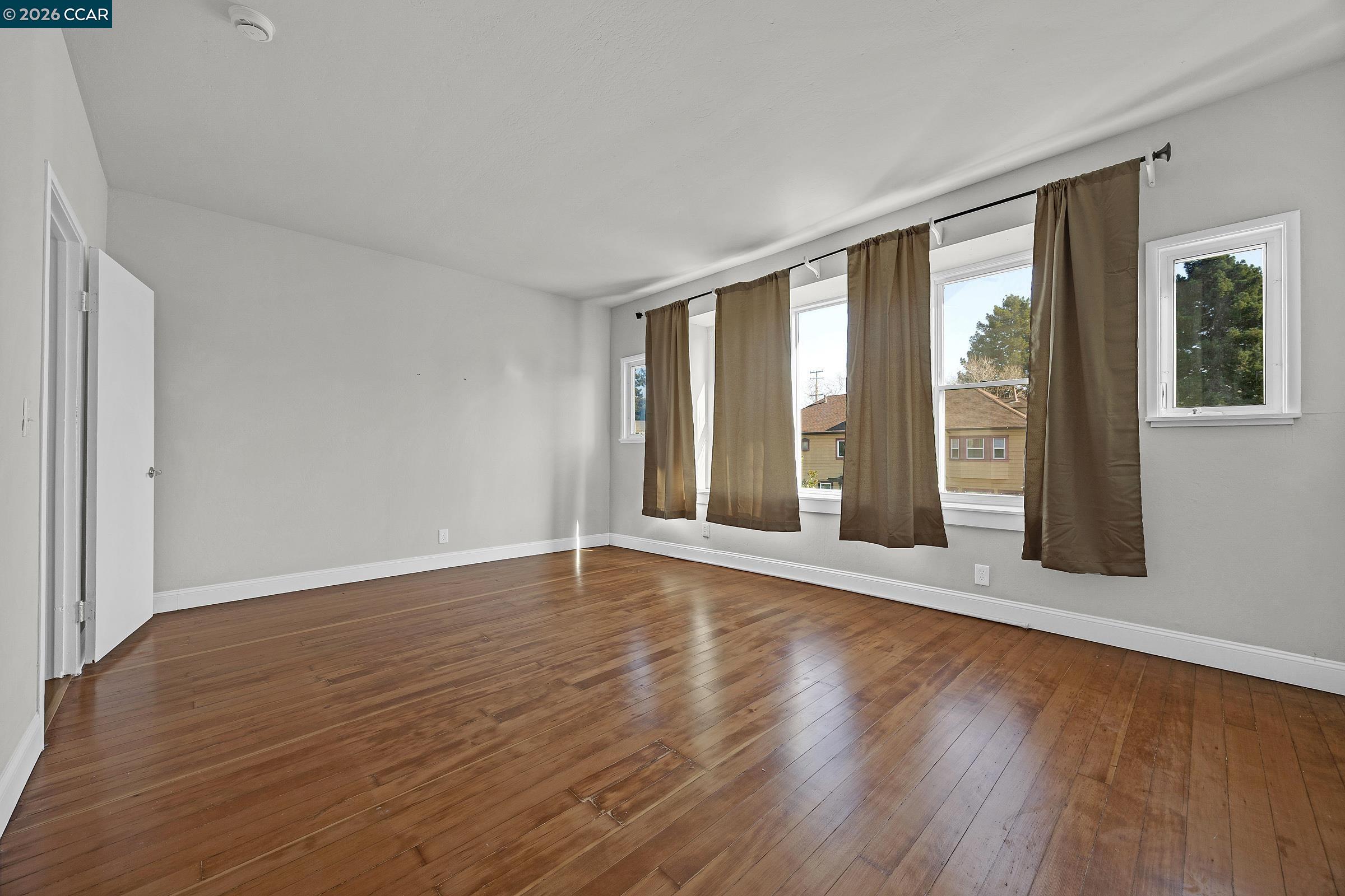 Detail Gallery Image 22 of 30 For 1923 West St, Oakland,  CA 94612 - 3 Beds | 2 Baths