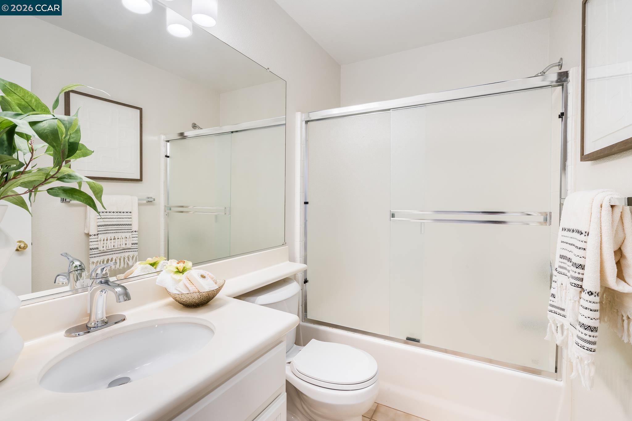 Detail Gallery Image 23 of 29 For 170 Shadowhill Cir, San Ramon,  CA 94583 - 4 Beds | 2/1 Baths