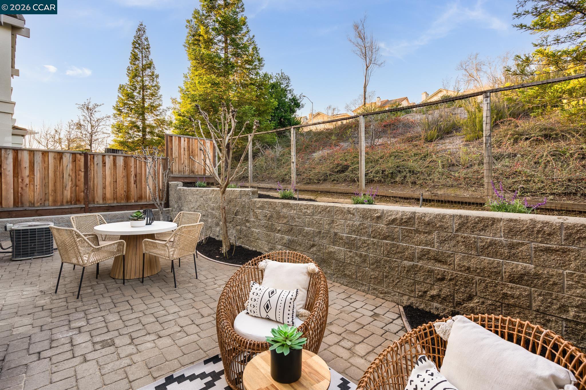 Detail Gallery Image 27 of 29 For 170 Shadowhill Cir, San Ramon,  CA 94583 - 4 Beds | 2/1 Baths