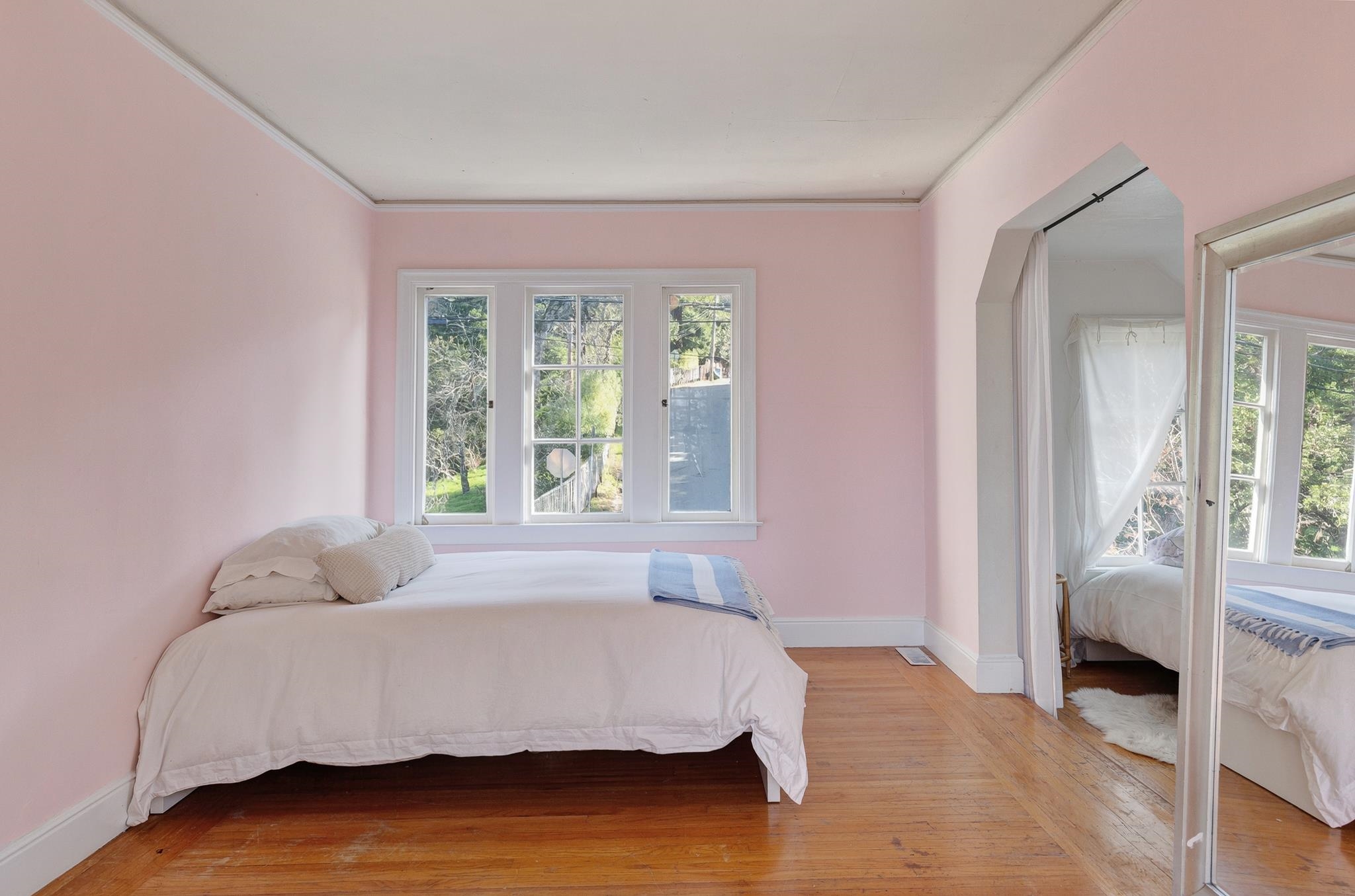 Detail Gallery Image 13 of 24 For 1106 Cragmont Ave, Berkeley,  CA 94708 - 2 Beds | 1 Baths