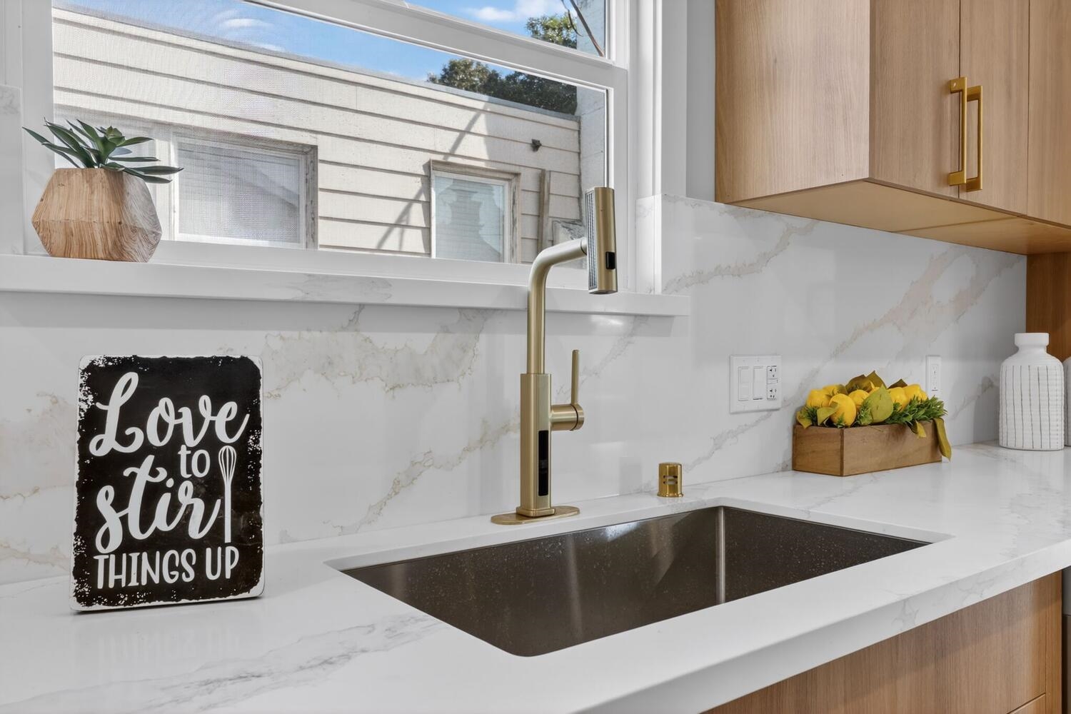 Detail Gallery Image 14 of 32 For 356 Belleview Dr, San Leandro,  CA 94577 - 3 Beds | 2 Baths