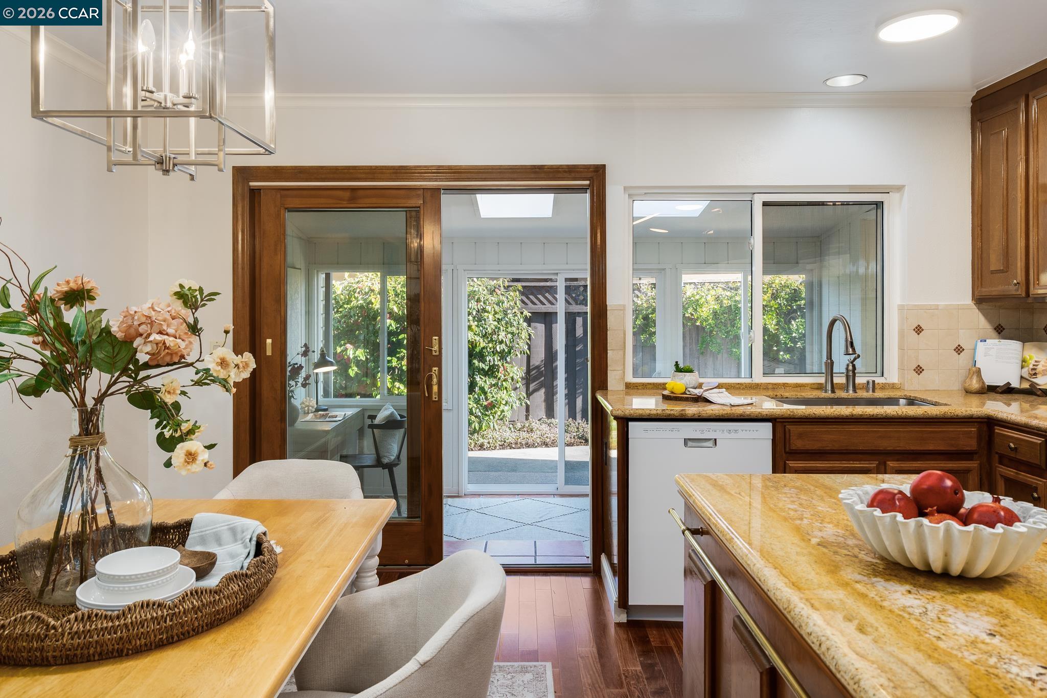 Detail Gallery Image 13 of 28 For 7591 Northland Pl, San Ramon,  CA 94583 - 3 Beds | 2 Baths