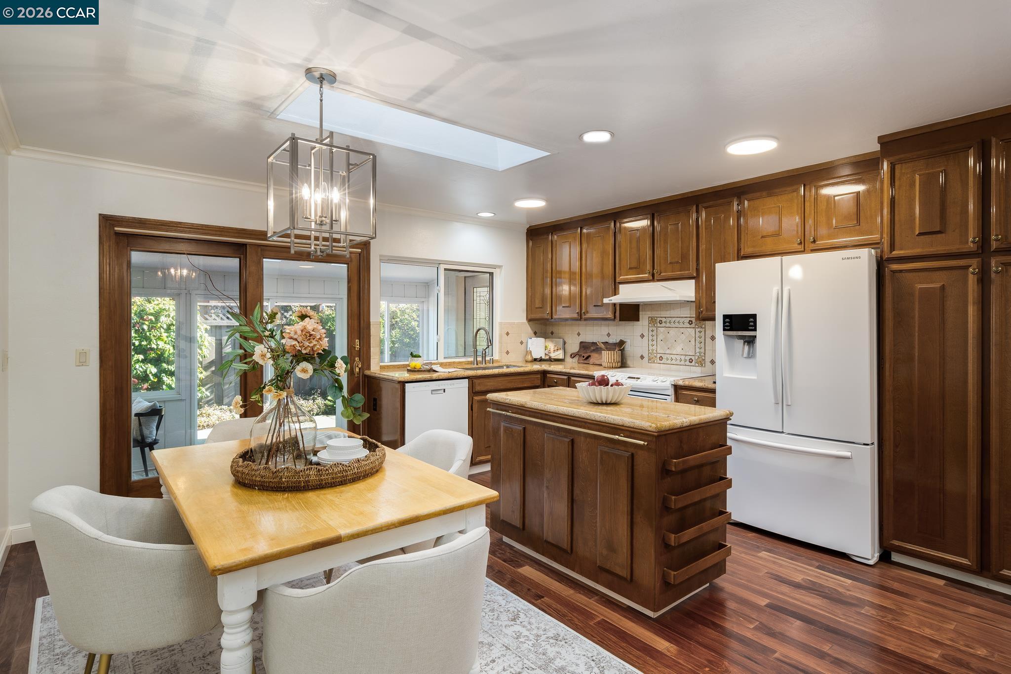 Detail Gallery Image 9 of 28 For 7591 Northland Pl, San Ramon,  CA 94583 - 3 Beds | 2 Baths