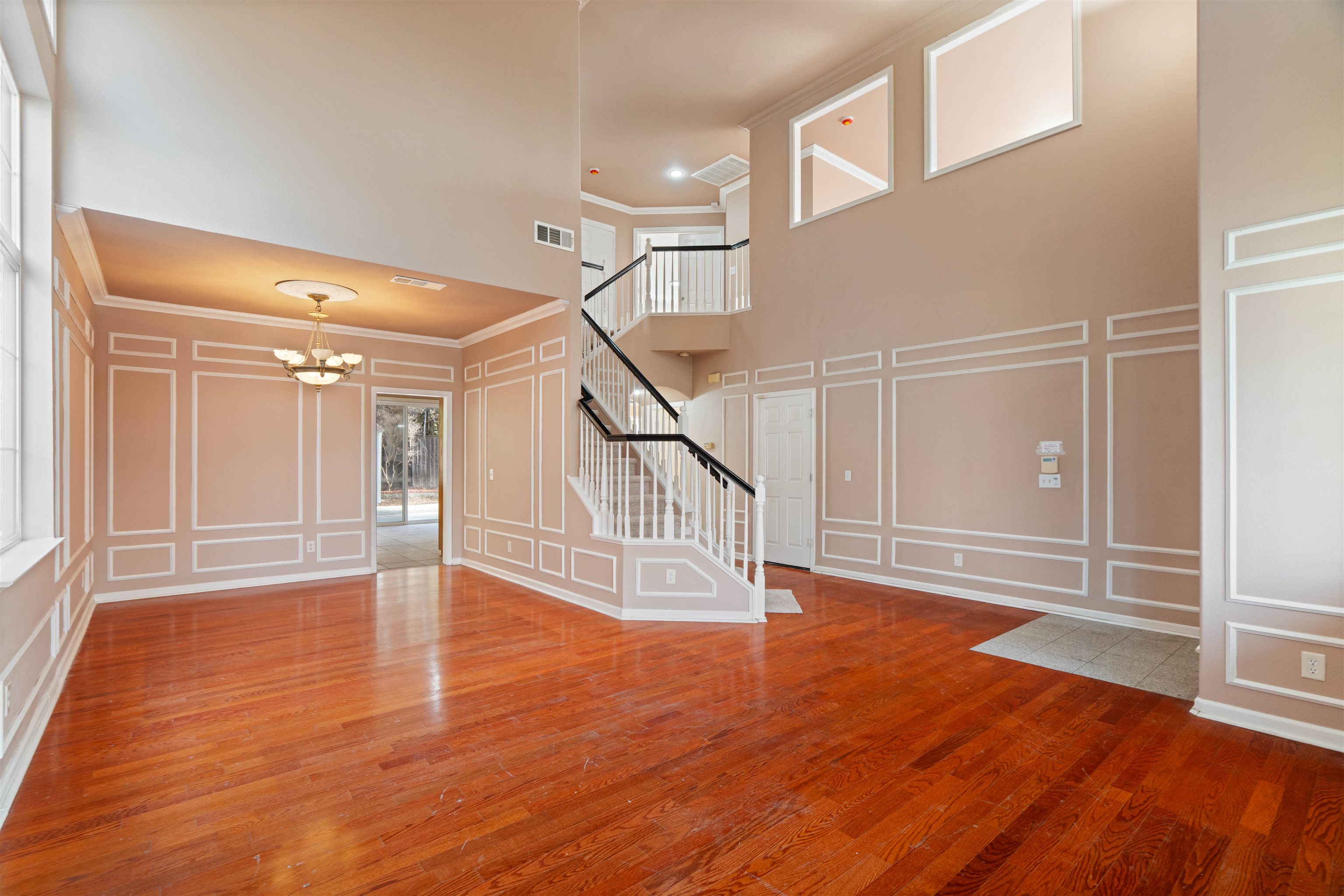 Detail Gallery Image 4 of 47 For 4925 Bay View Cir, Stockton,  CA 95219 - 4 Beds | 3 Baths