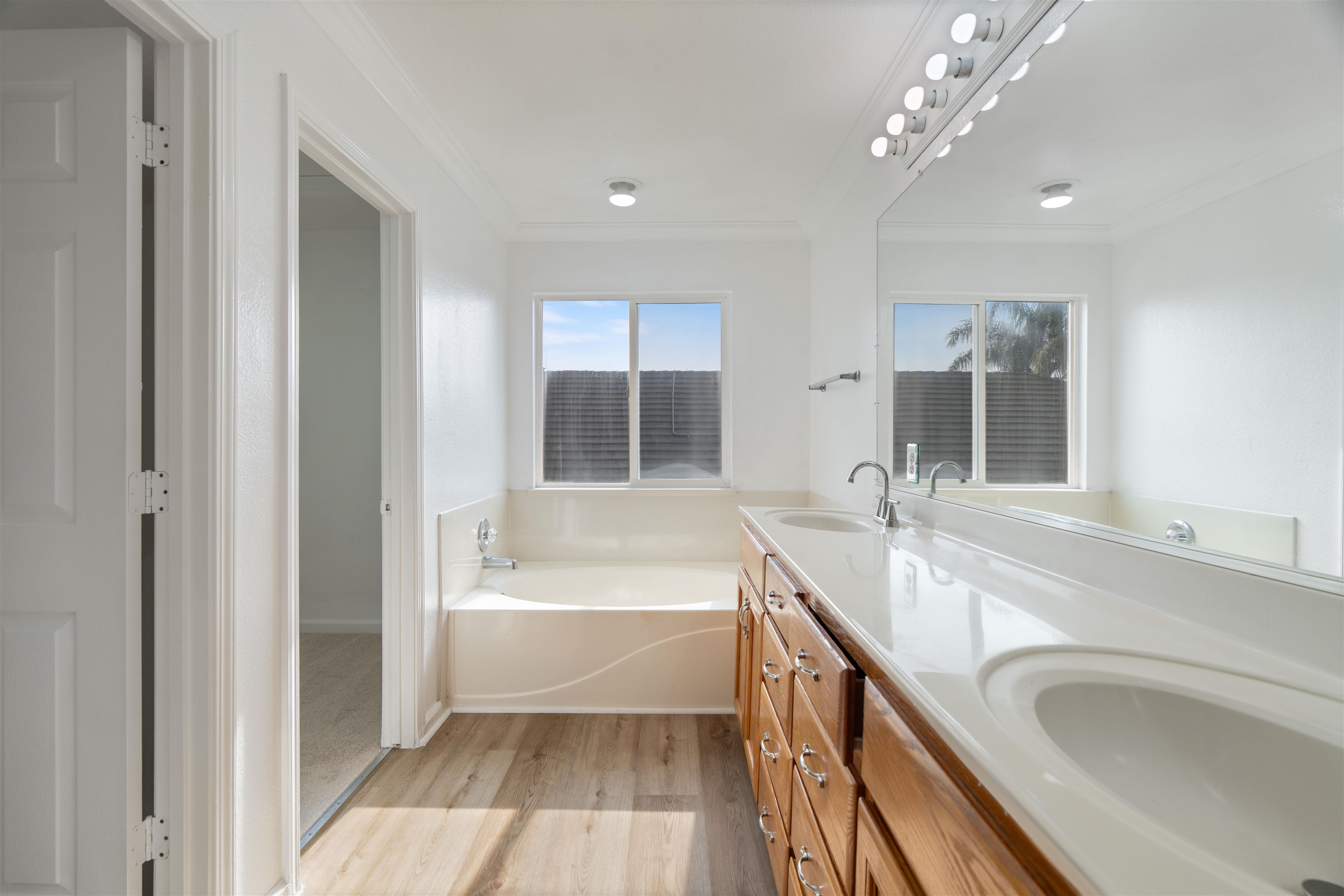 Detail Gallery Image 32 of 47 For 4925 Bay View Cir, Stockton,  CA 95219 - 4 Beds | 3 Baths