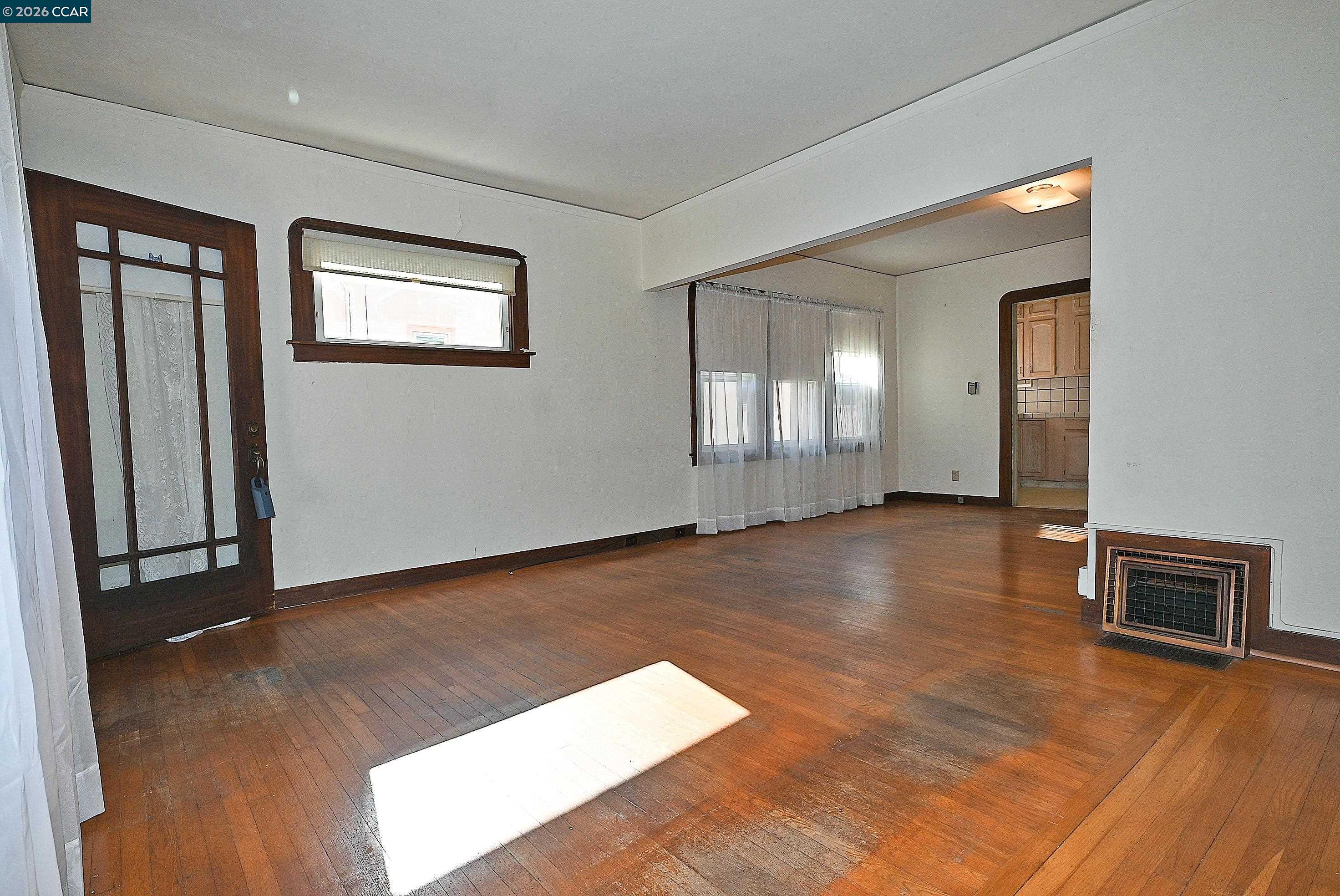 Detail Gallery Image 18 of 48 For 209 Arroyo Ave, San Leandro,  CA 94577 - 2 Beds | 2 Baths