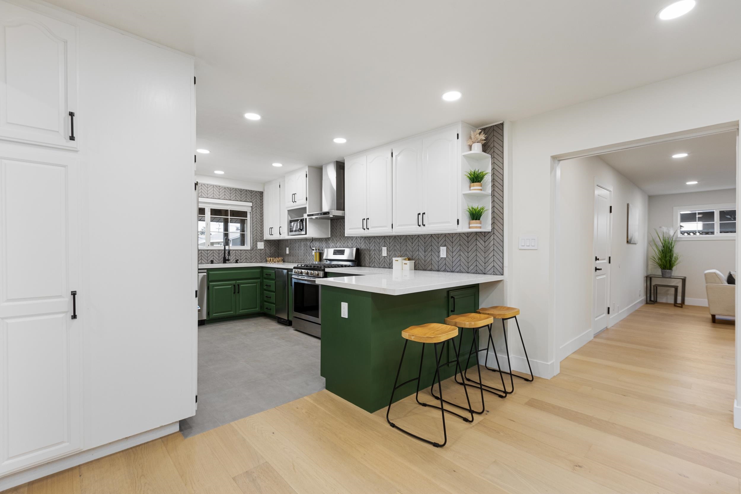 Detail Gallery Image 14 of 59 For 38952 Emrol Ave, Fremont,  CA 94536-7313 - 6 Beds | 3 Baths