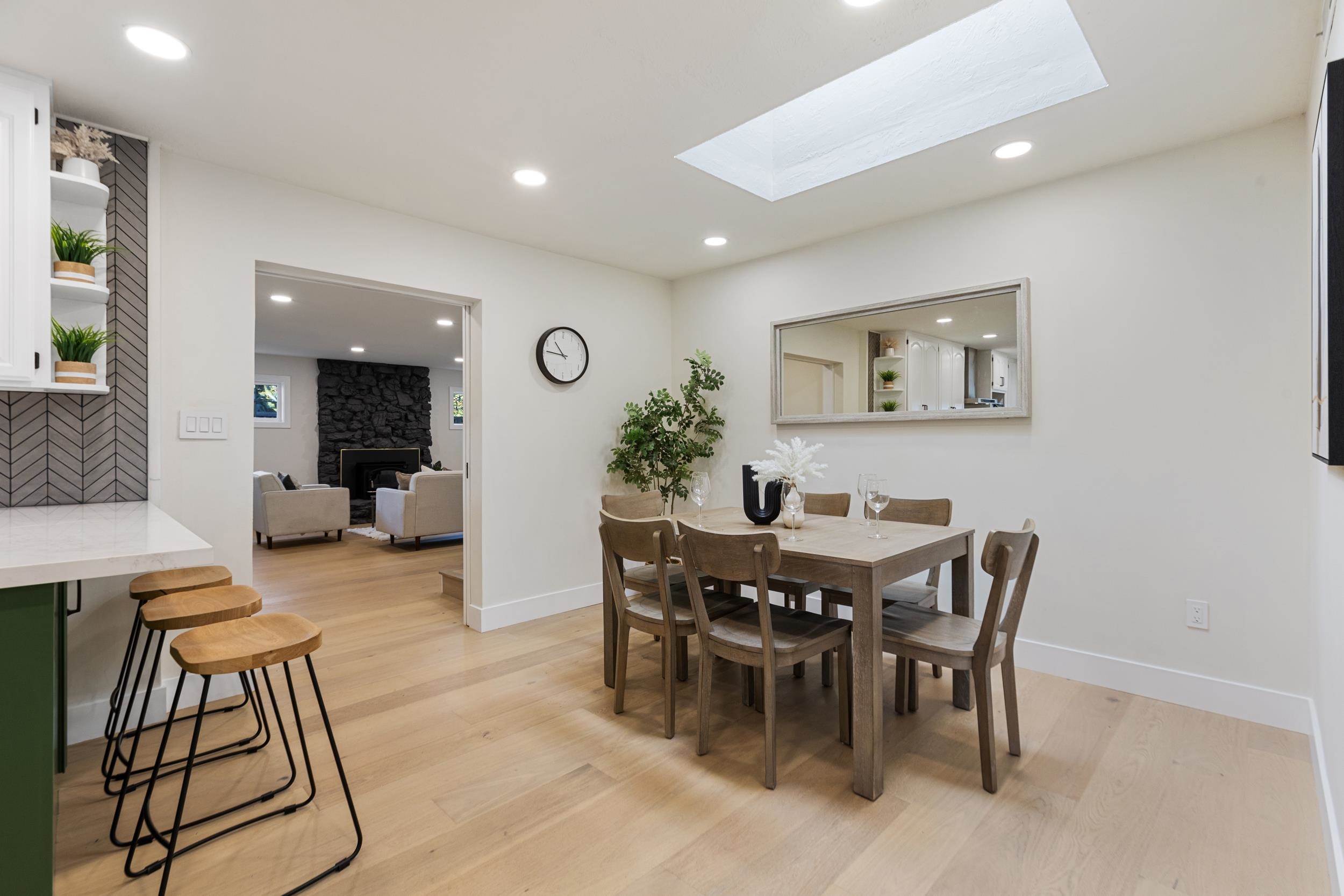 Detail Gallery Image 20 of 59 For 38952 Emrol Ave, Fremont,  CA 94536-7313 - 6 Beds | 3 Baths