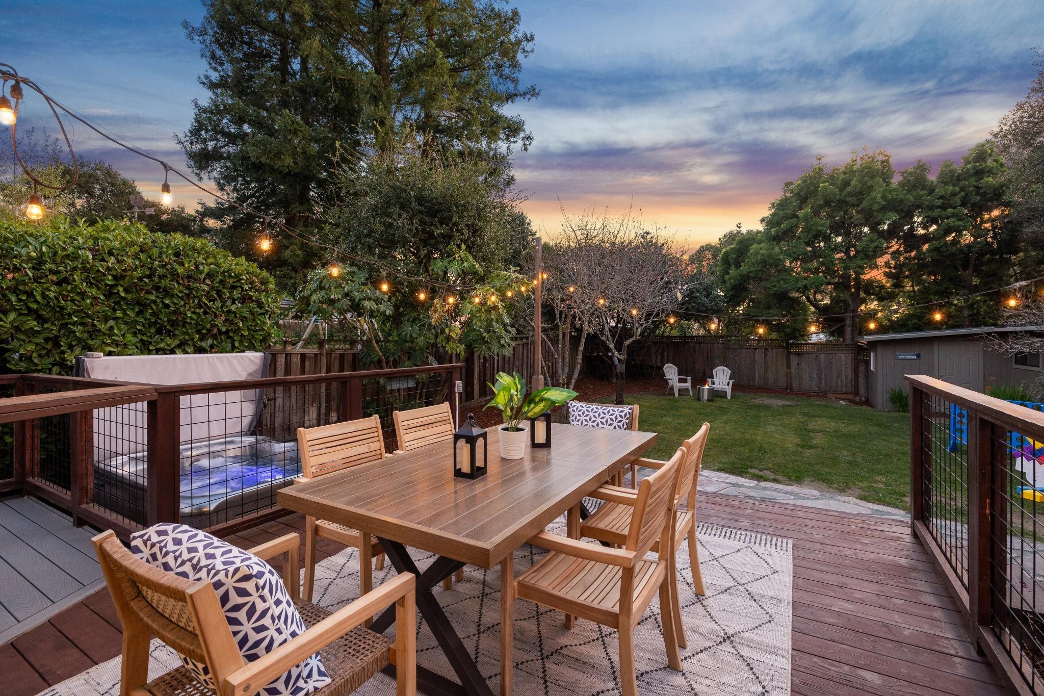 Detail Gallery Image 8 of 10 For 46 Ardmore Rd, Kensington,  CA 94707 - 3 Beds | 3 Baths