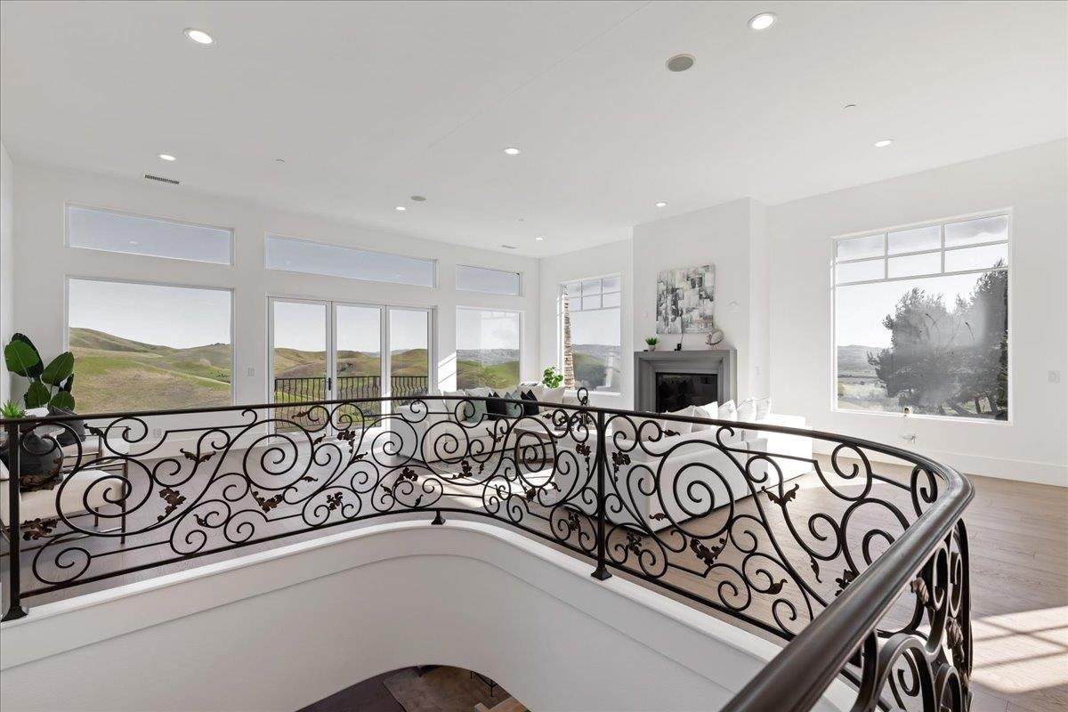 Detail Gallery Image 11 of 60 For 12400 Morgan Territory Rd, Livermore,  CA 94551 - 5 Beds | 5/1 Baths