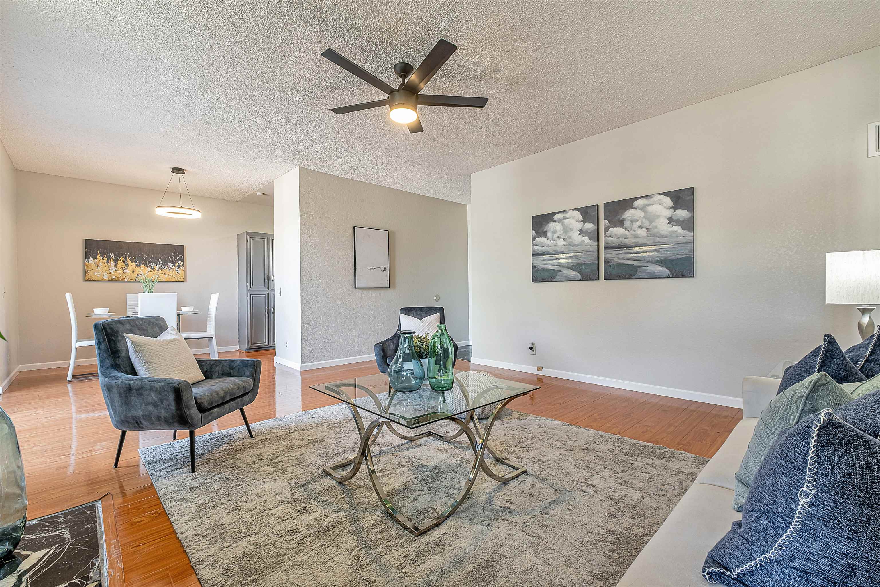 Detail Gallery Image 3 of 34 For 3402 Pinewood Ter #211,  Fremont,  CA 94536 - 2 Beds | 2 Baths