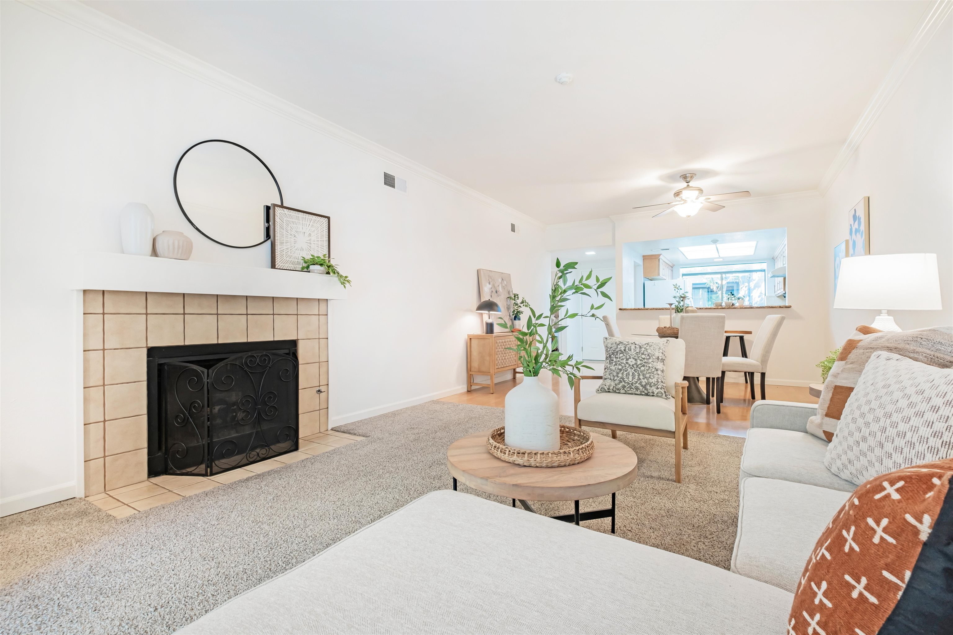 Photo #4: 41123031 Listing: Photo #4