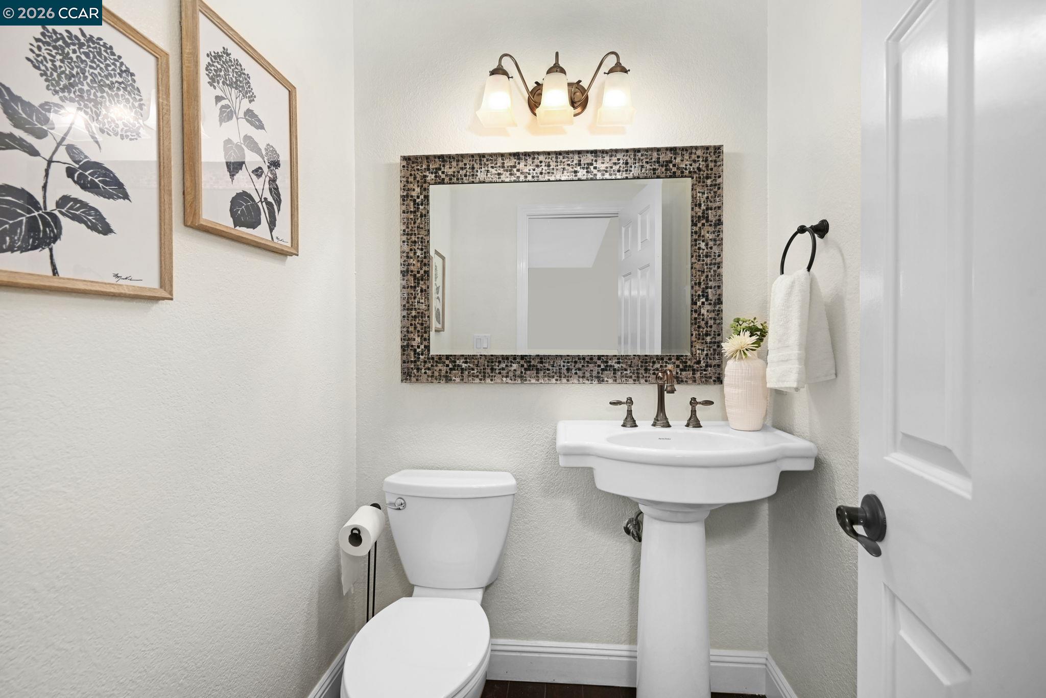 Detail Gallery Image 16 of 37 For 2020 Shady Creek Pl, Danville,  CA 94526 - 4 Beds | 2/1 Baths