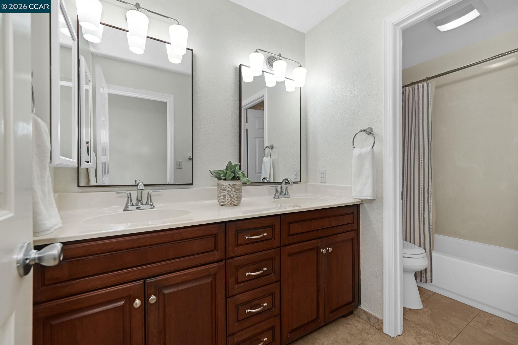 Detail Gallery Image 24 of 37 For 2020 Shady Creek Pl, Danville,  CA 94526 - 4 Beds | 2/1 Baths
