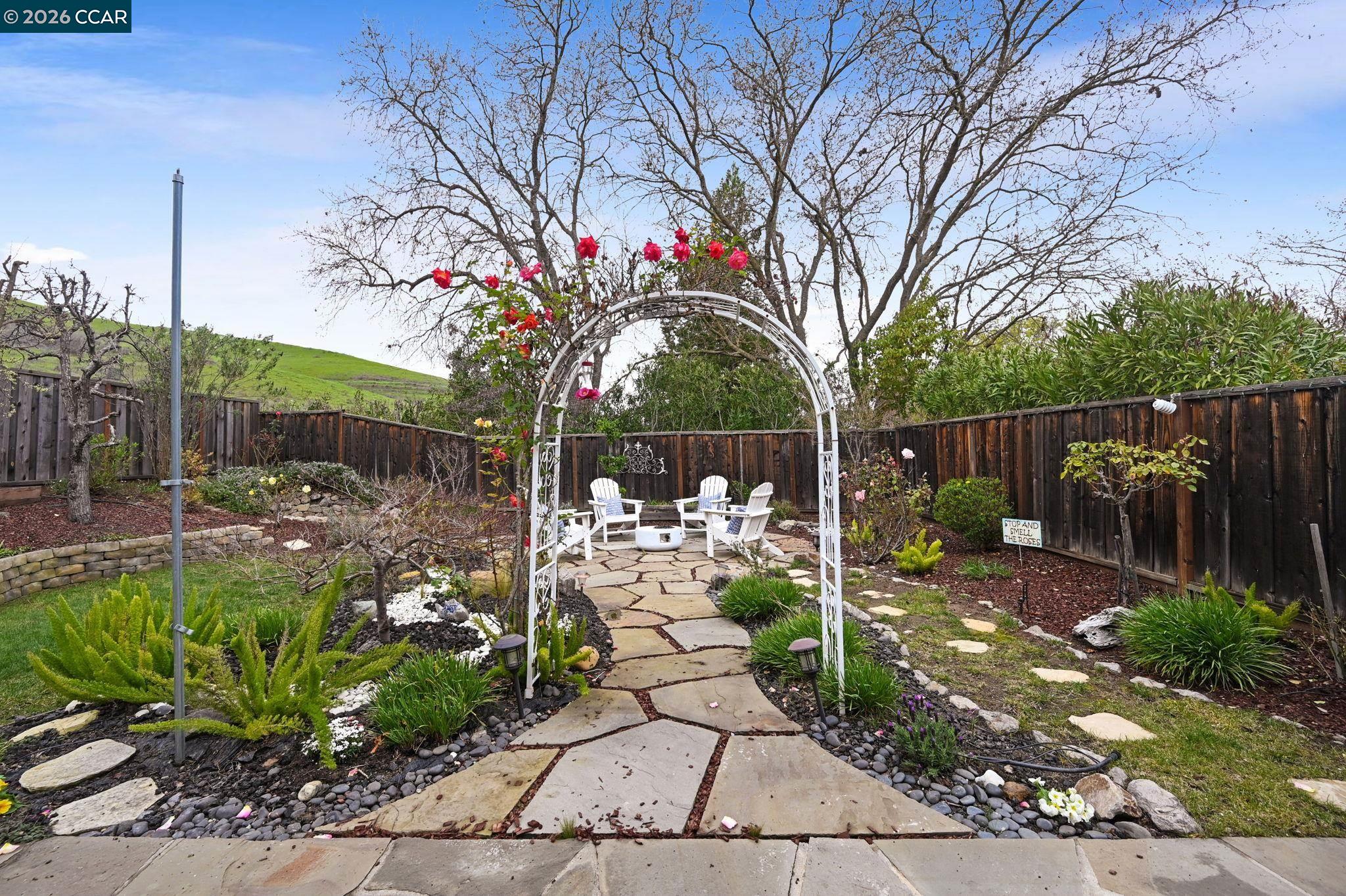 Detail Gallery Image 27 of 37 For 2020 Shady Creek Pl, Danville,  CA 94526 - 4 Beds | 2/1 Baths