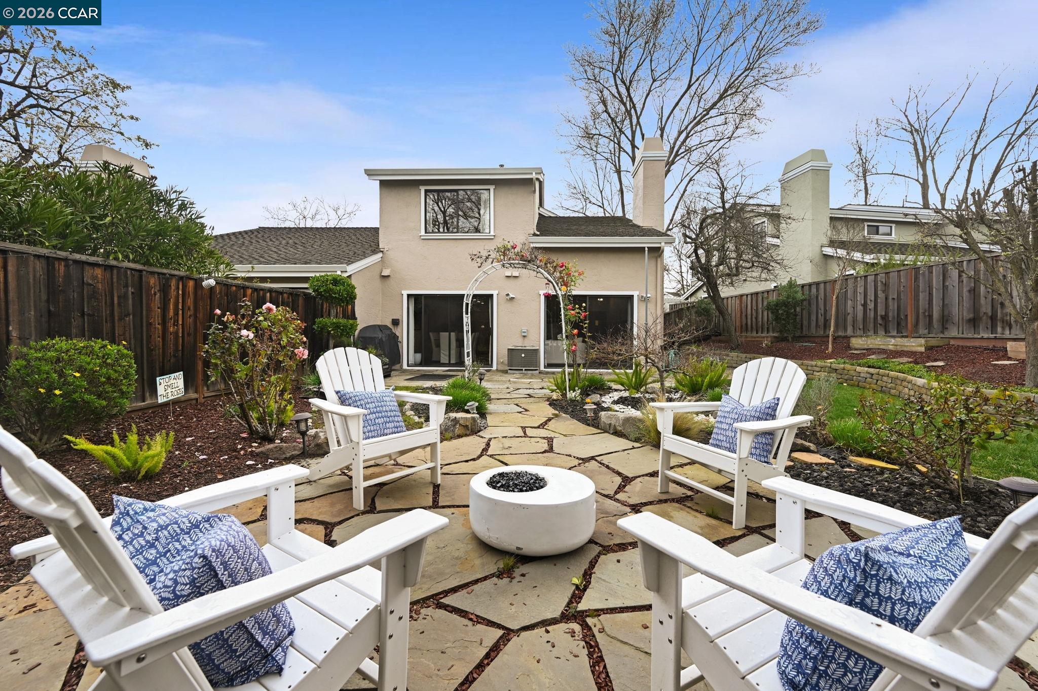 Detail Gallery Image 28 of 37 For 2020 Shady Creek Pl, Danville,  CA 94526 - 4 Beds | 2/1 Baths