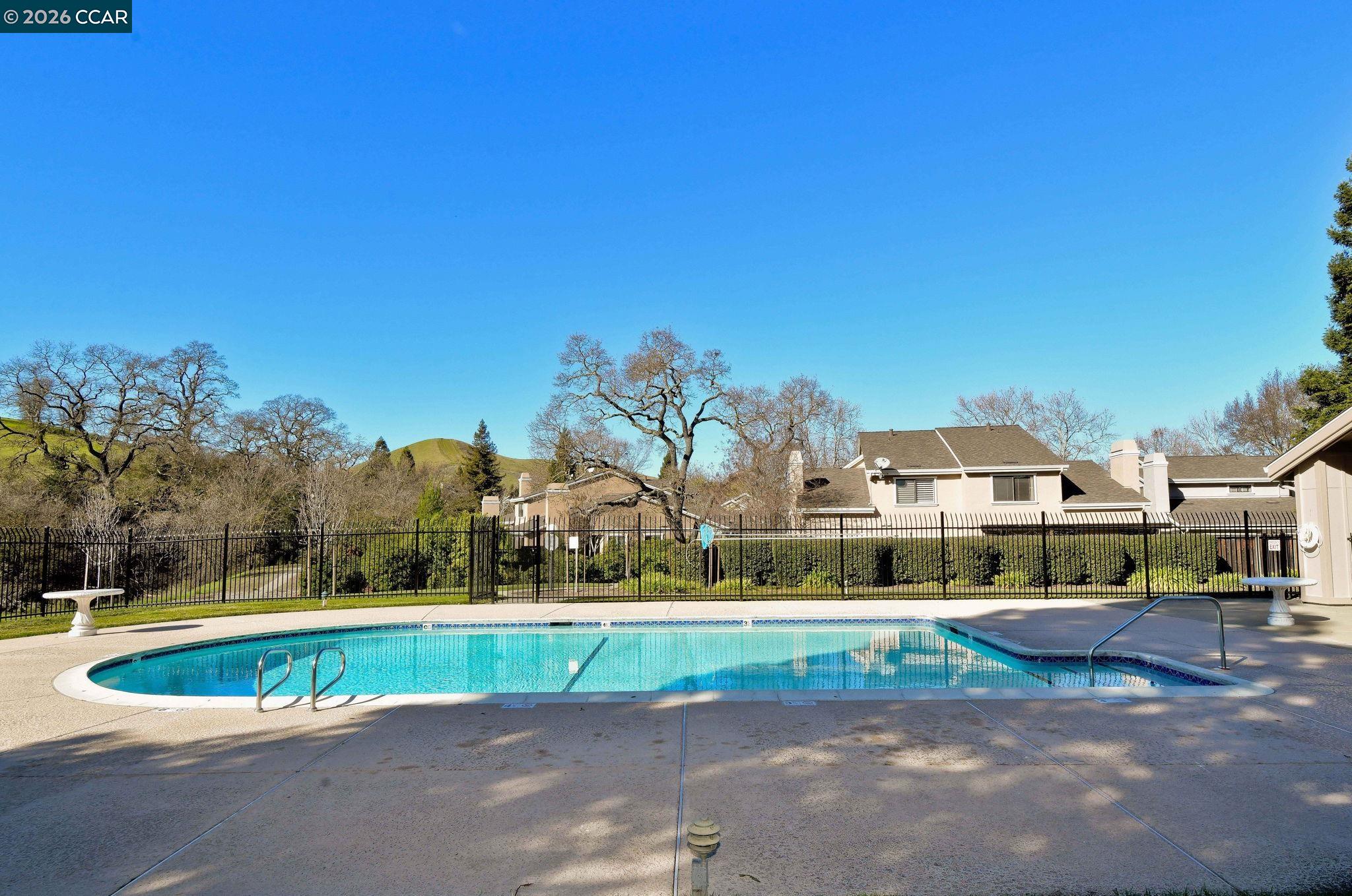 Detail Gallery Image 33 of 37 For 2020 Shady Creek Pl, Danville,  CA 94526 - 4 Beds | 2/1 Baths