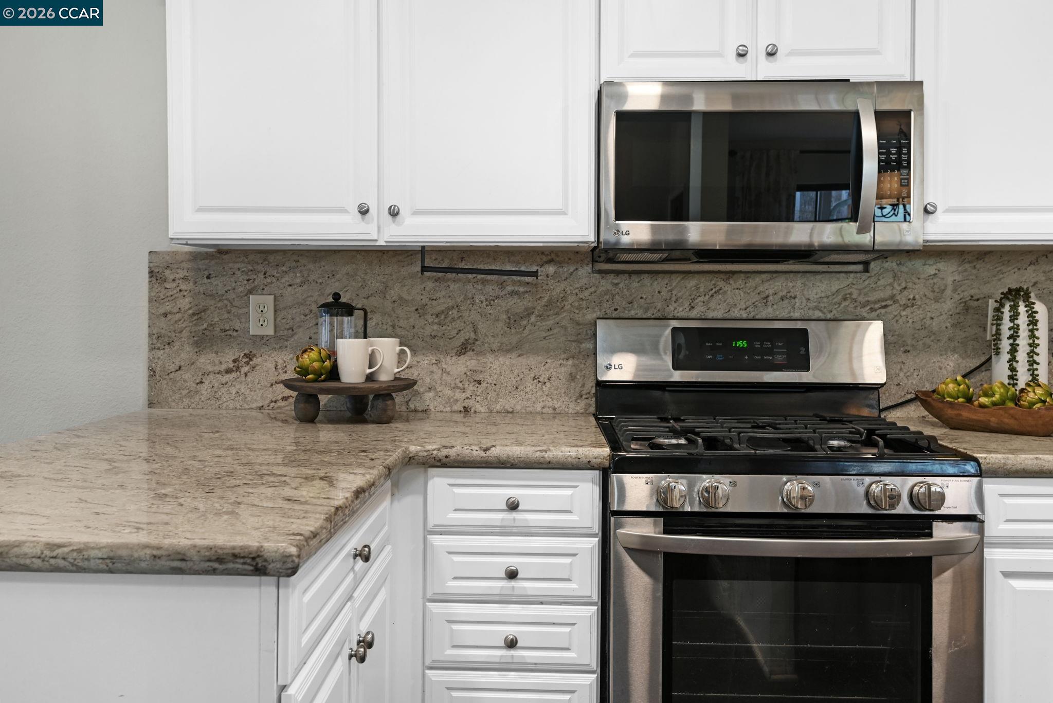 Detail Gallery Image 10 of 37 For 2020 Shady Creek Pl, Danville,  CA 94526 - 4 Beds | 2/1 Baths